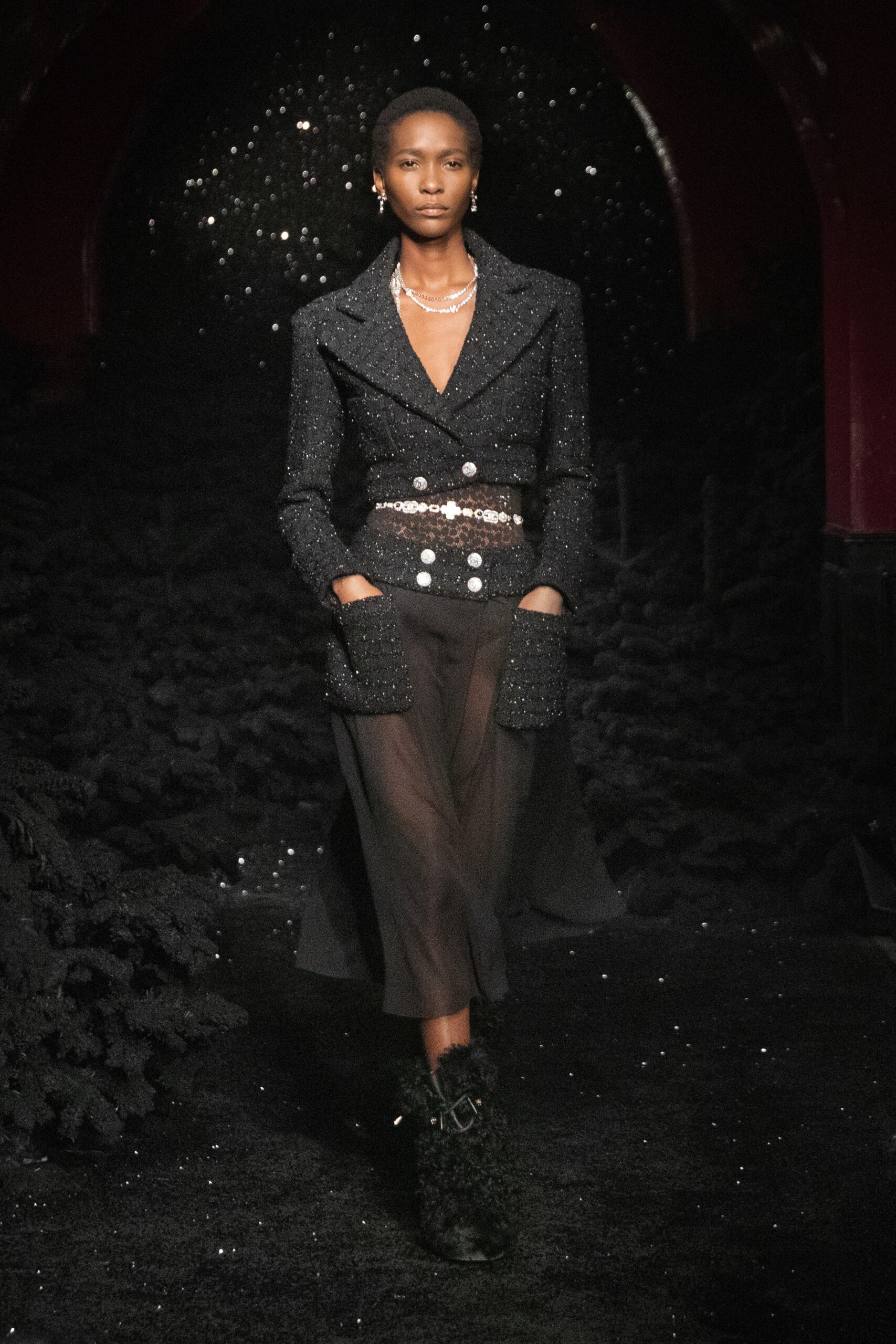 Chanel F/W 21 Look 694