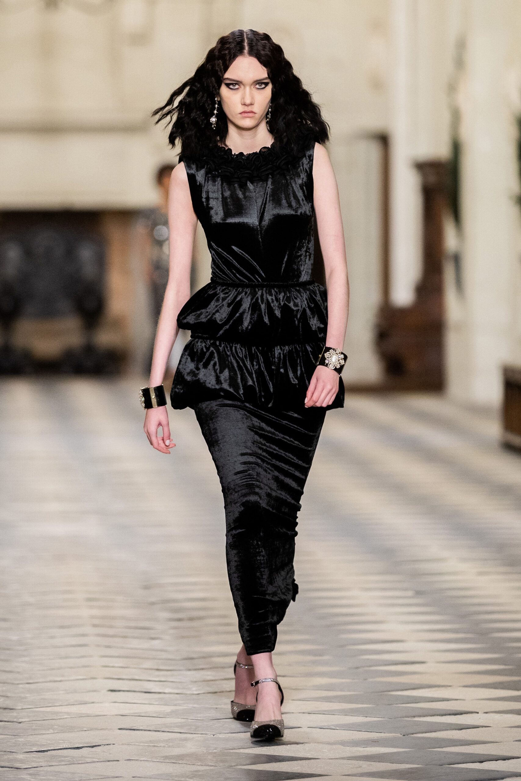 Chanel F/W 21 Look 720