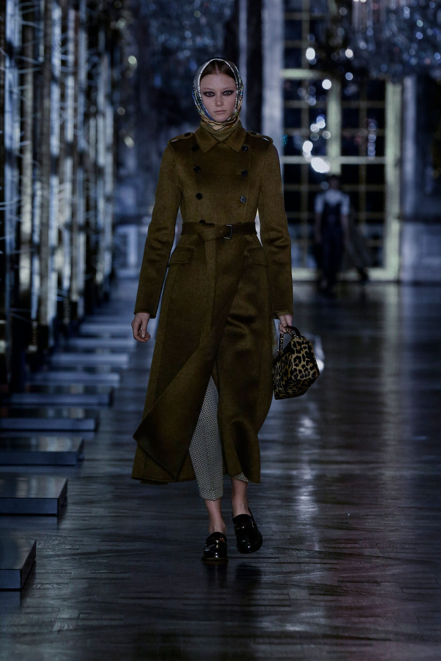 Christian Dior F/W 21 Look 672