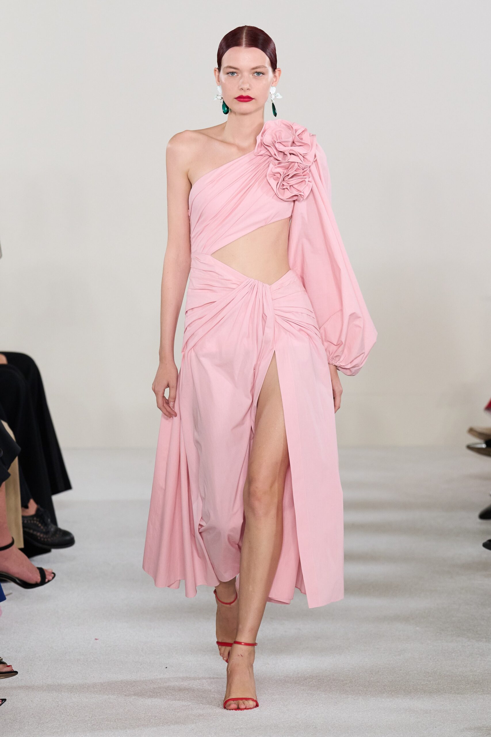 Carolina Herrera S/S 23 Look 545