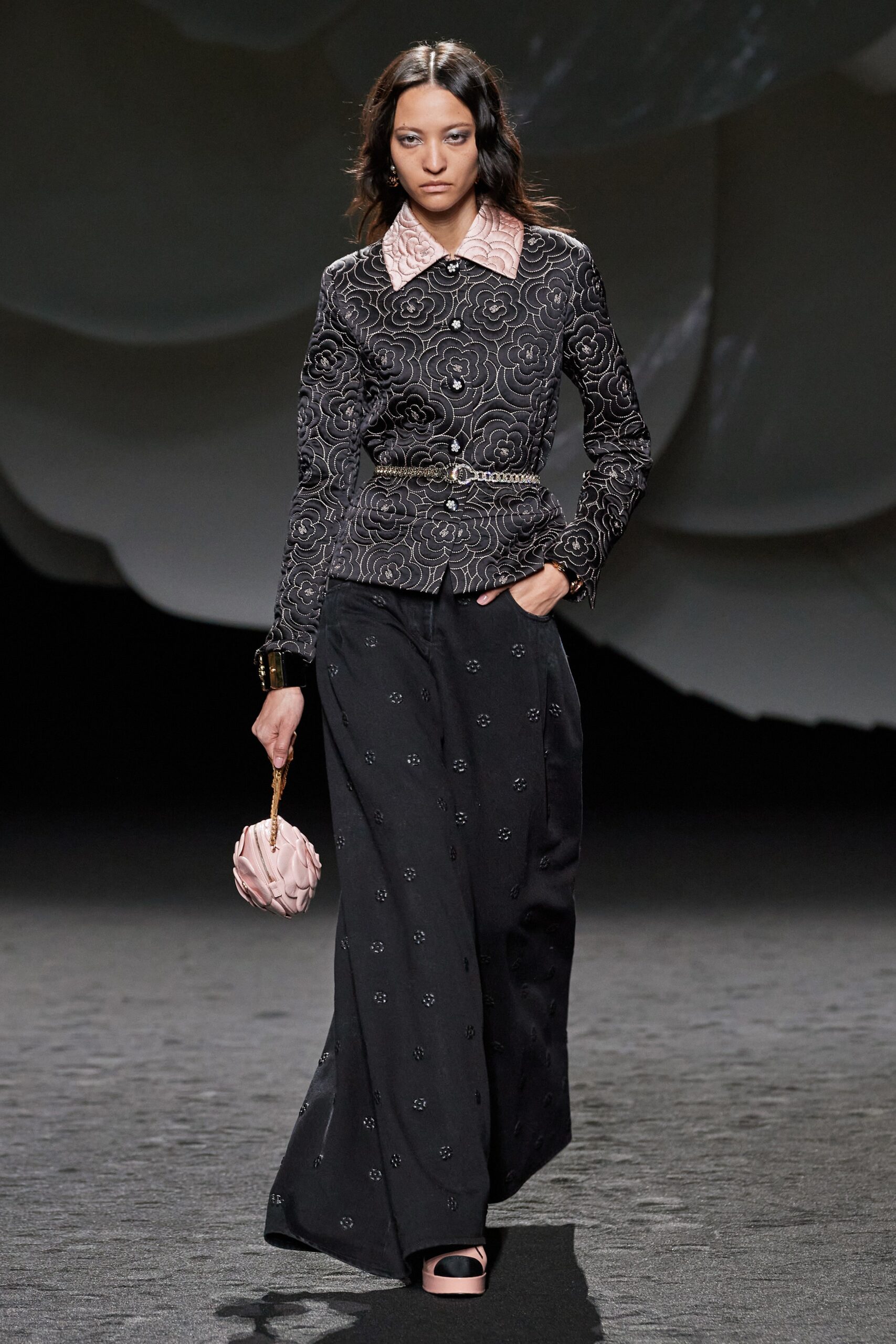 Chanel F/W 23 Look 626