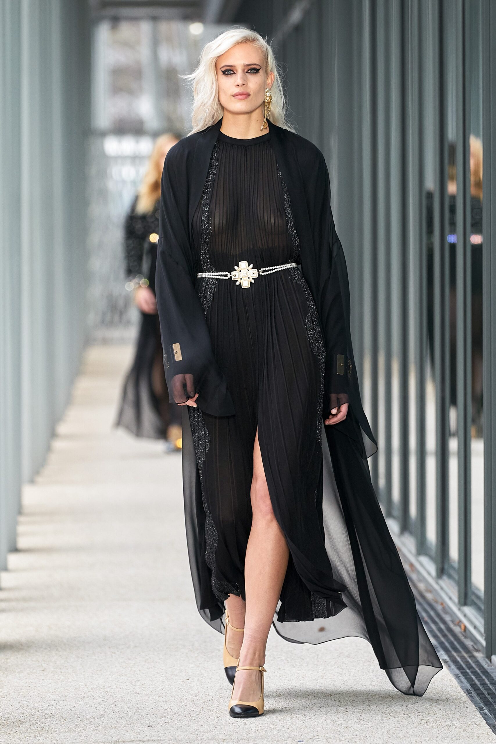 Chanel F/W 22 Look 654