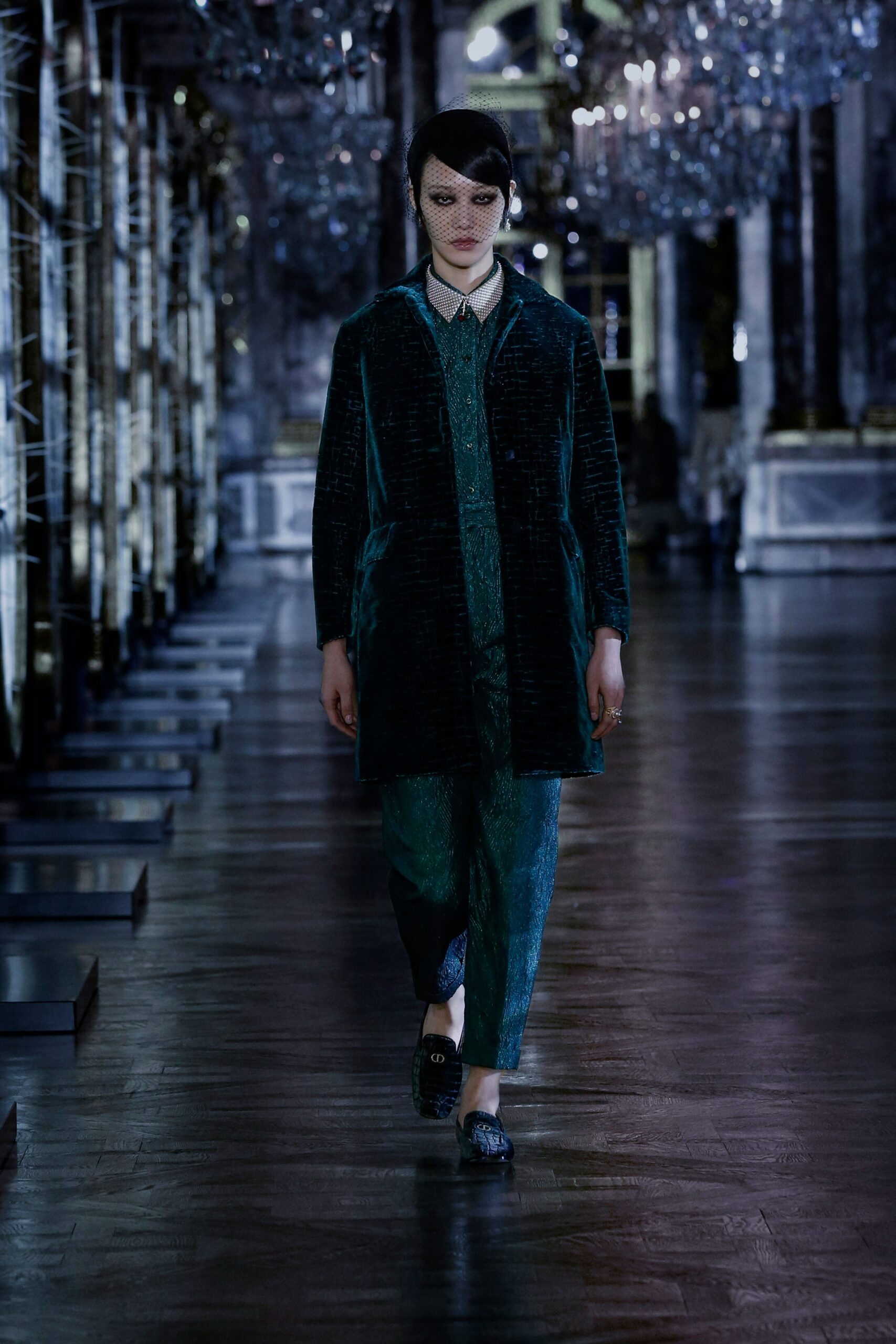 Christian Dior F/W 21 Look 694