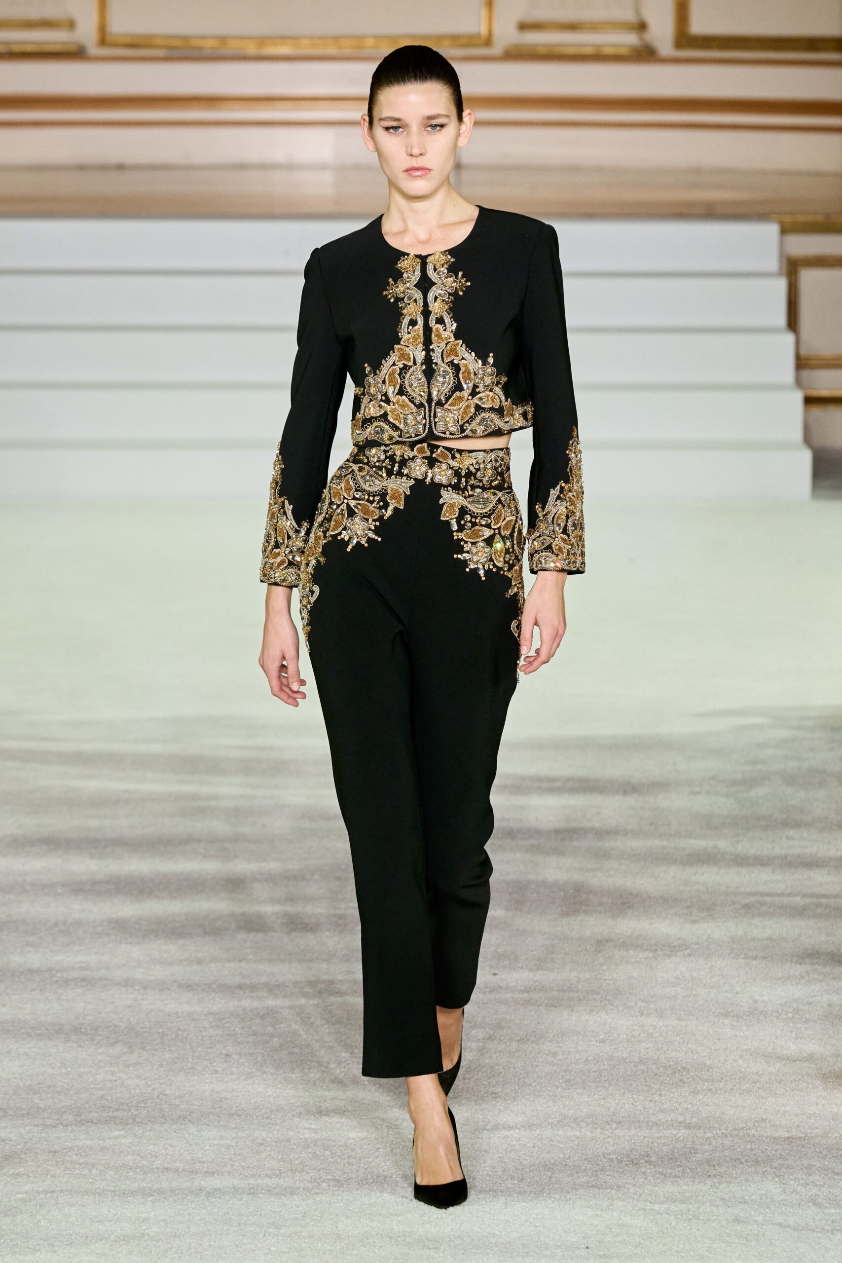 Carolina Herrera F/W 23 Look 587