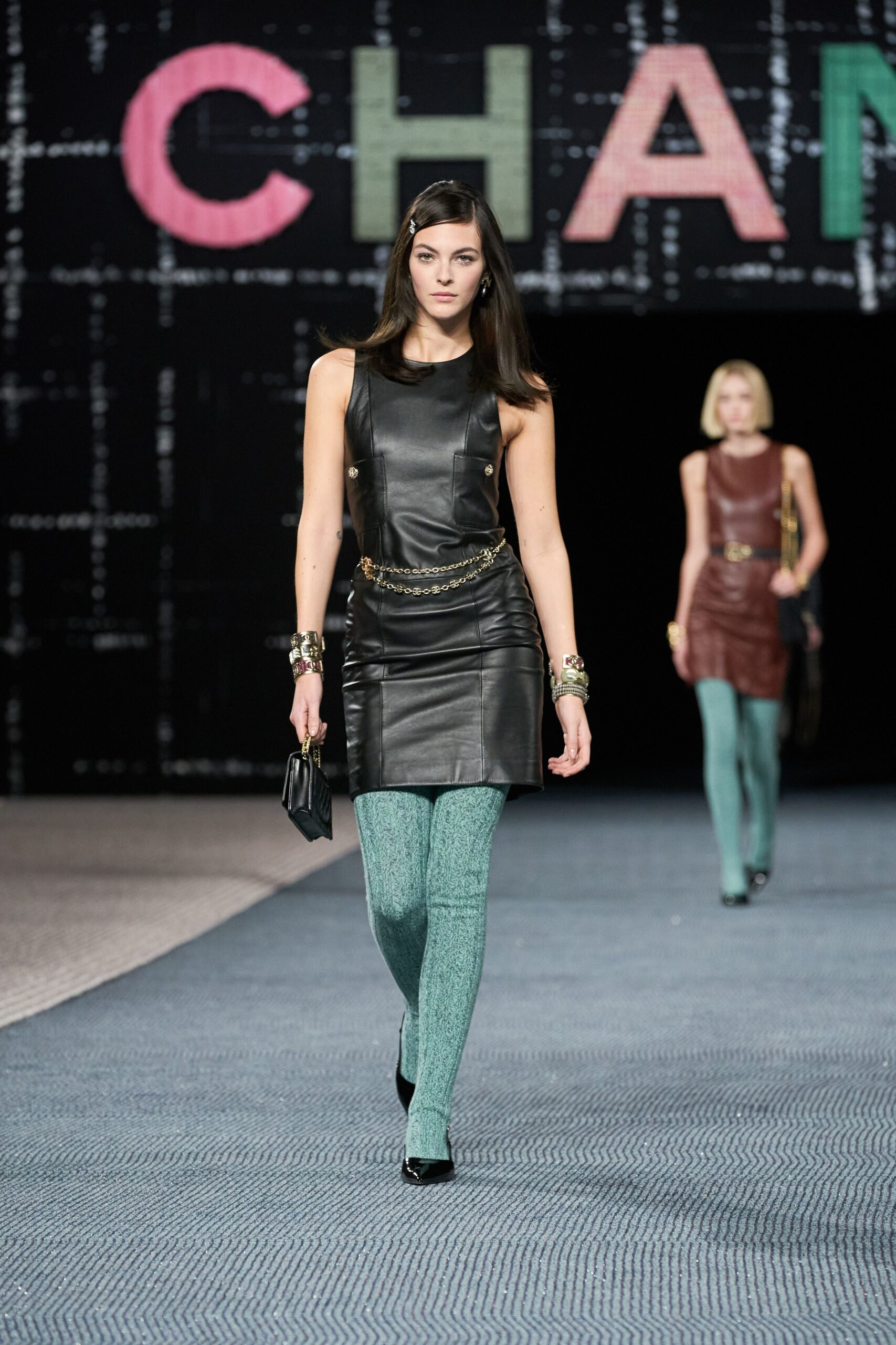 Chanel F/W 22 Look 664