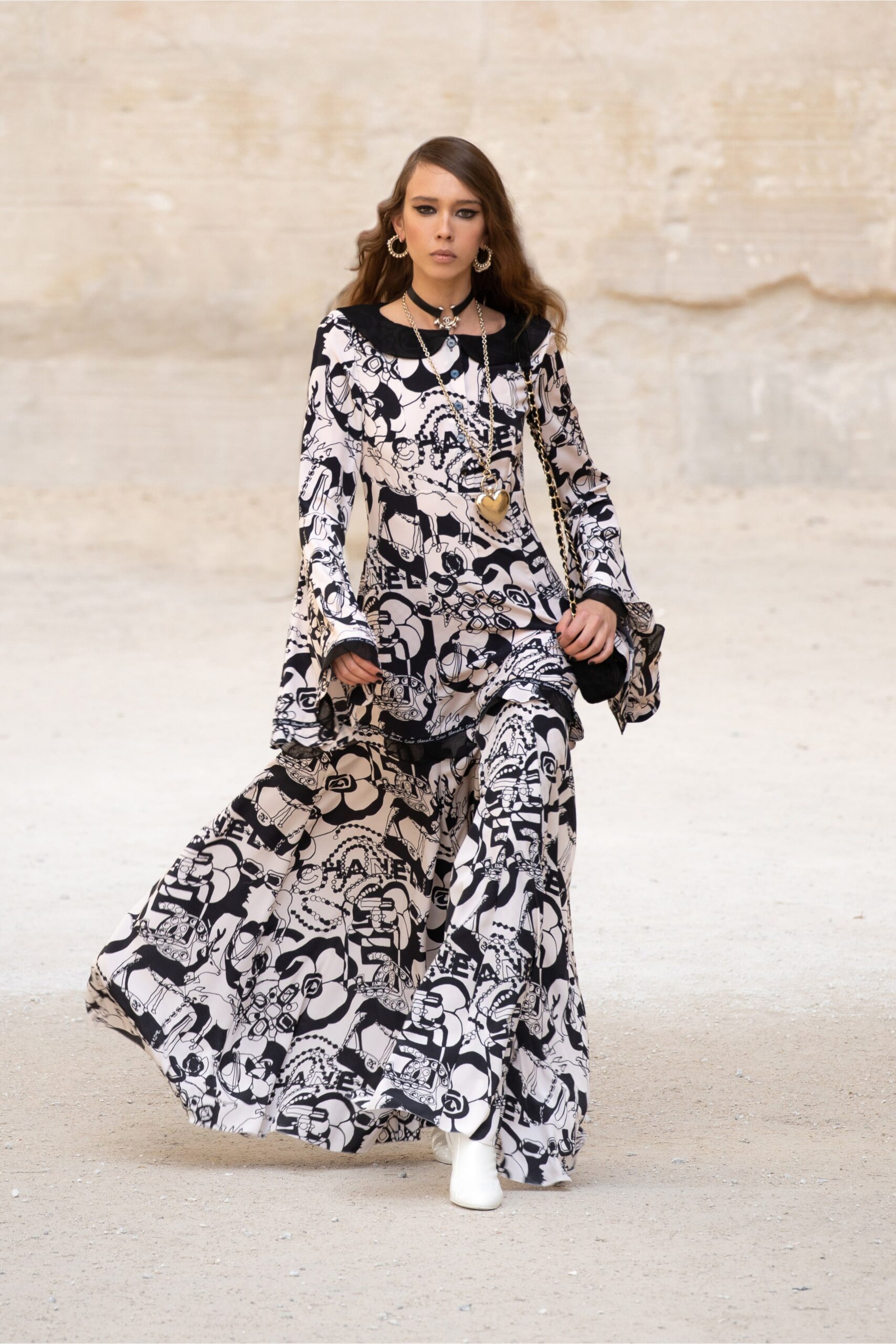 Chanel Resort 22 Look 833