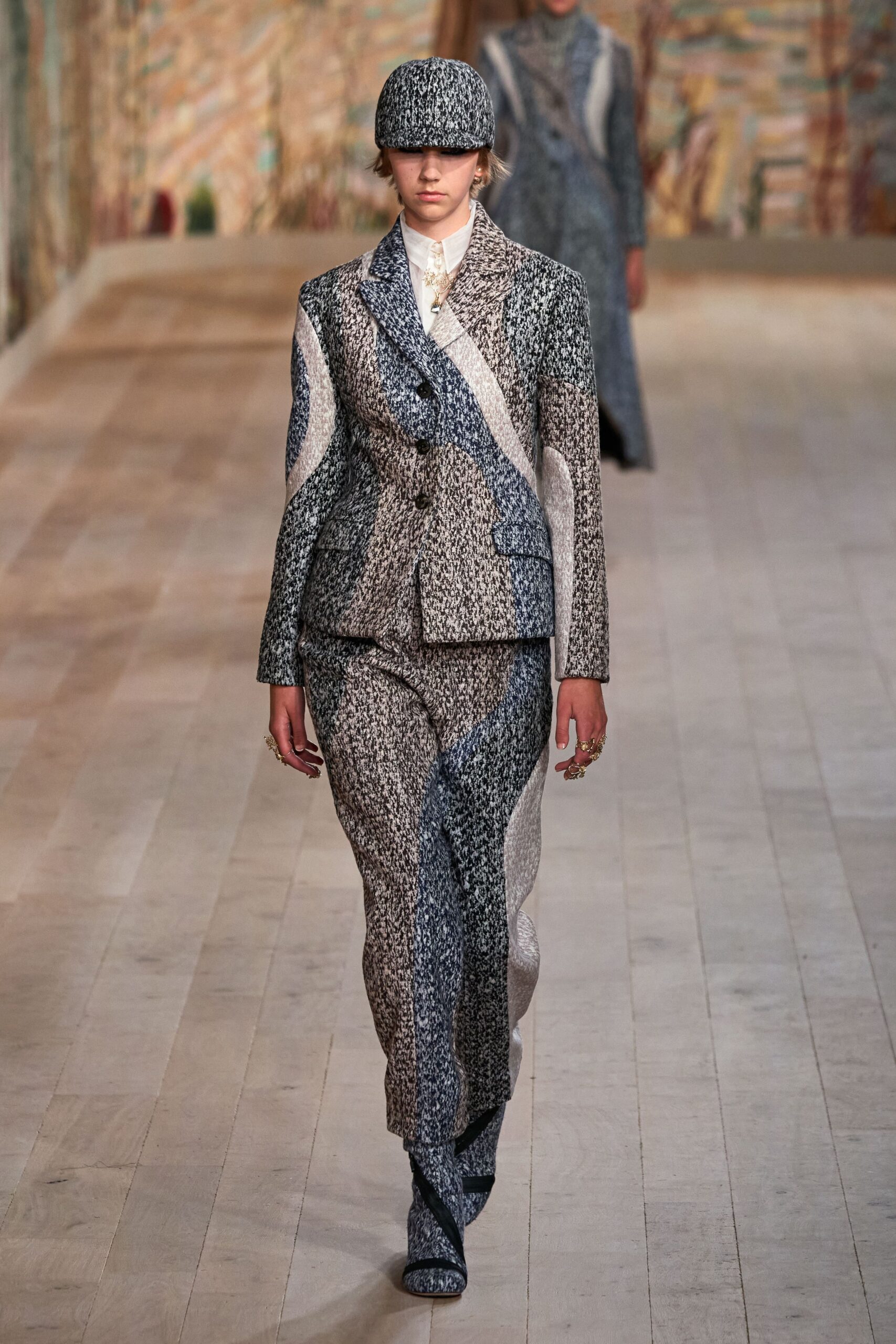 Christian Dior F/W 21 Couture Look 809