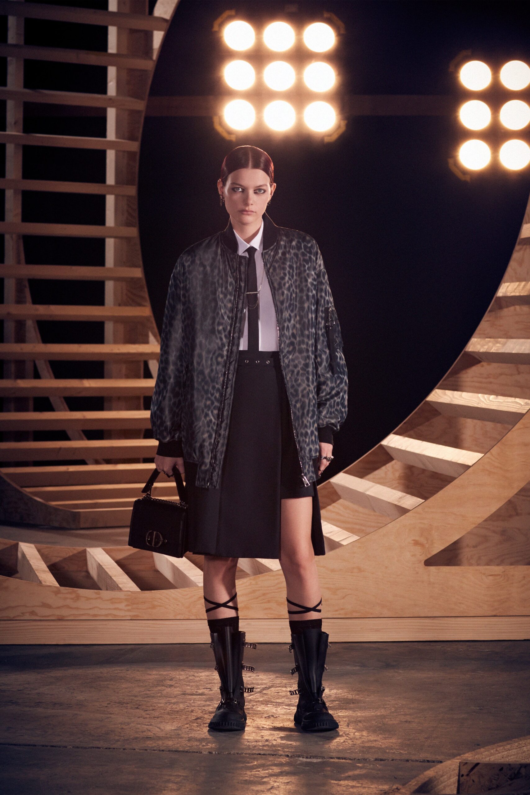 Christian Dior F/W 22 Look 705