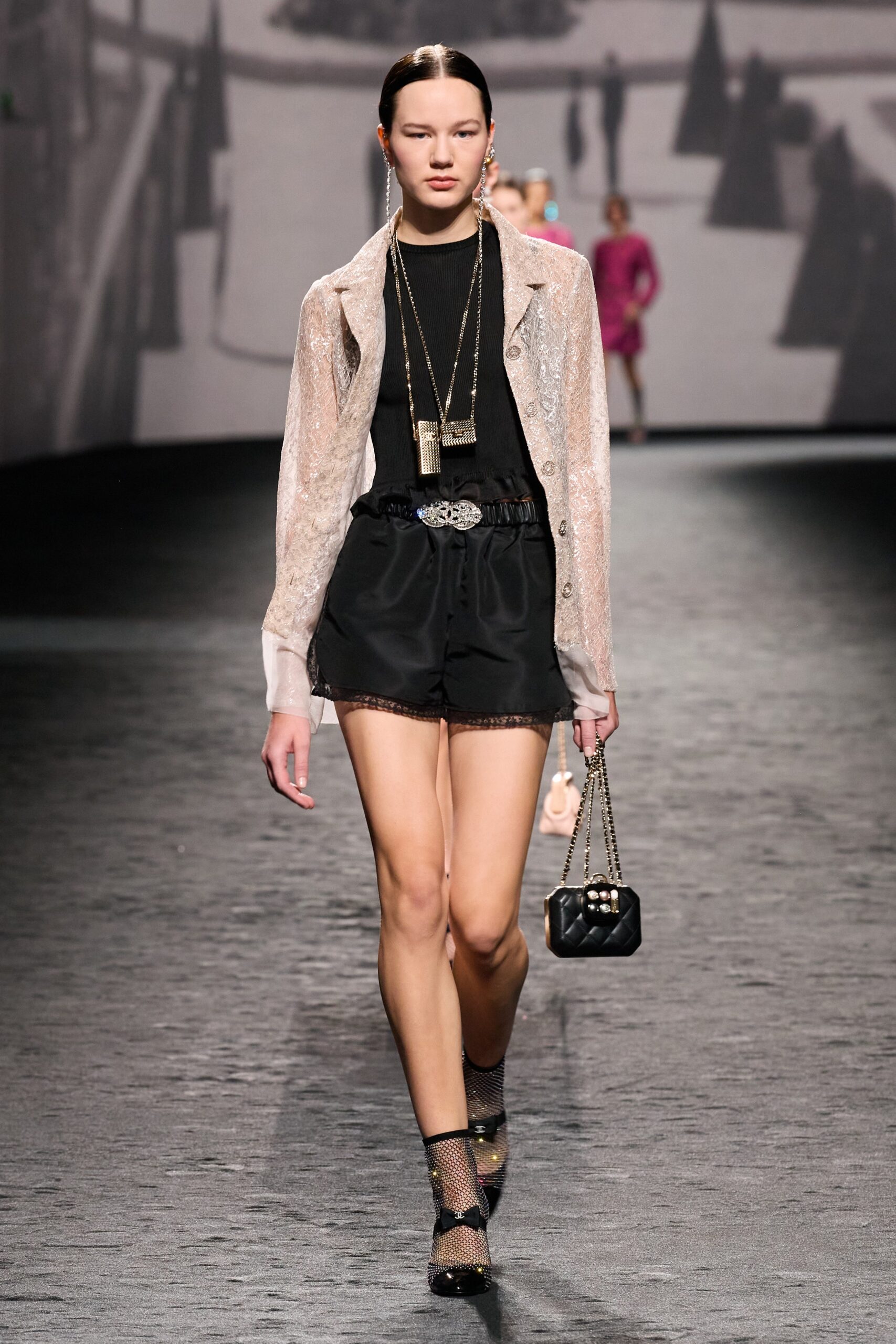 Chanel S/S 23 Look 735