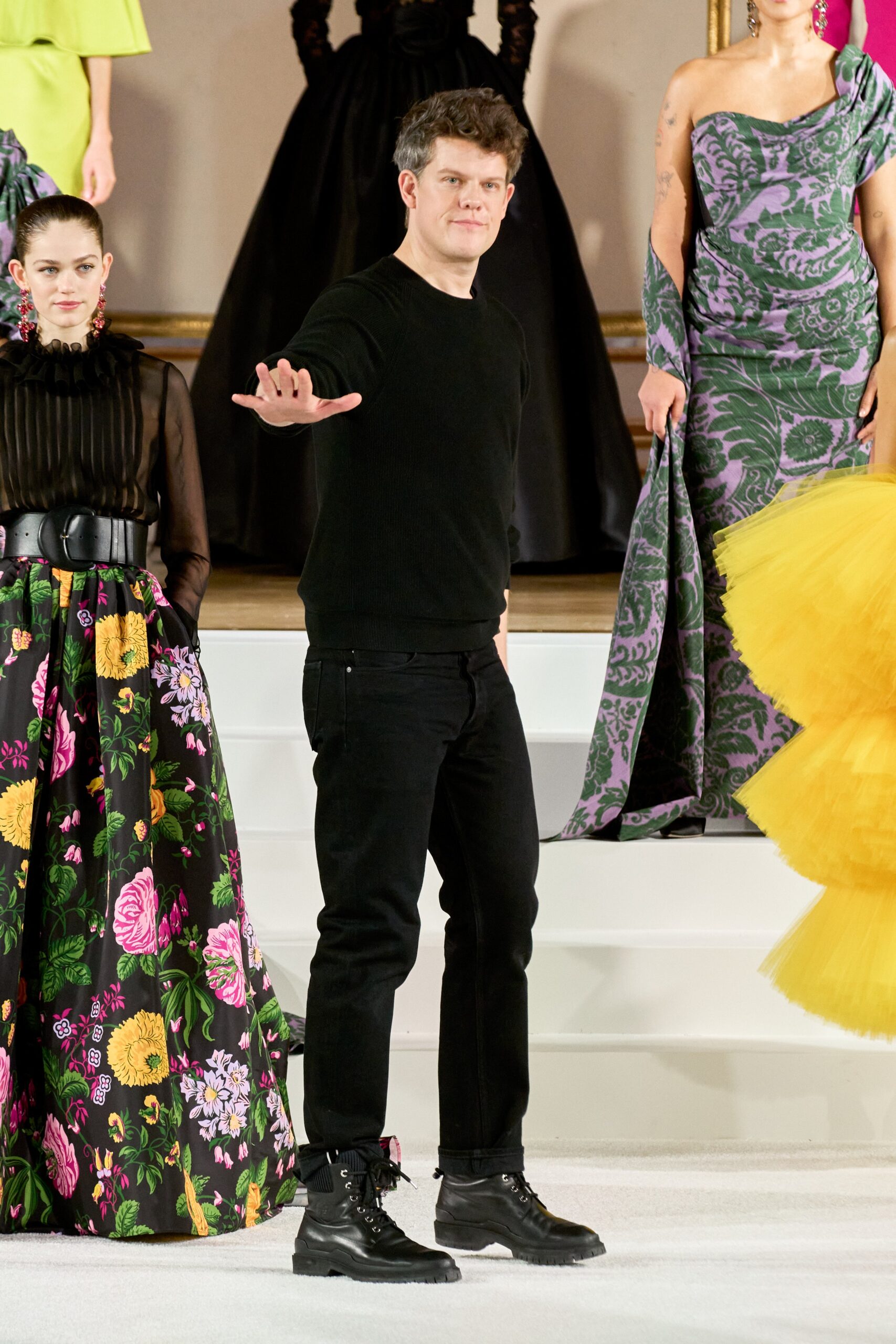 Carolina Herrera F/W 23 Look 599
