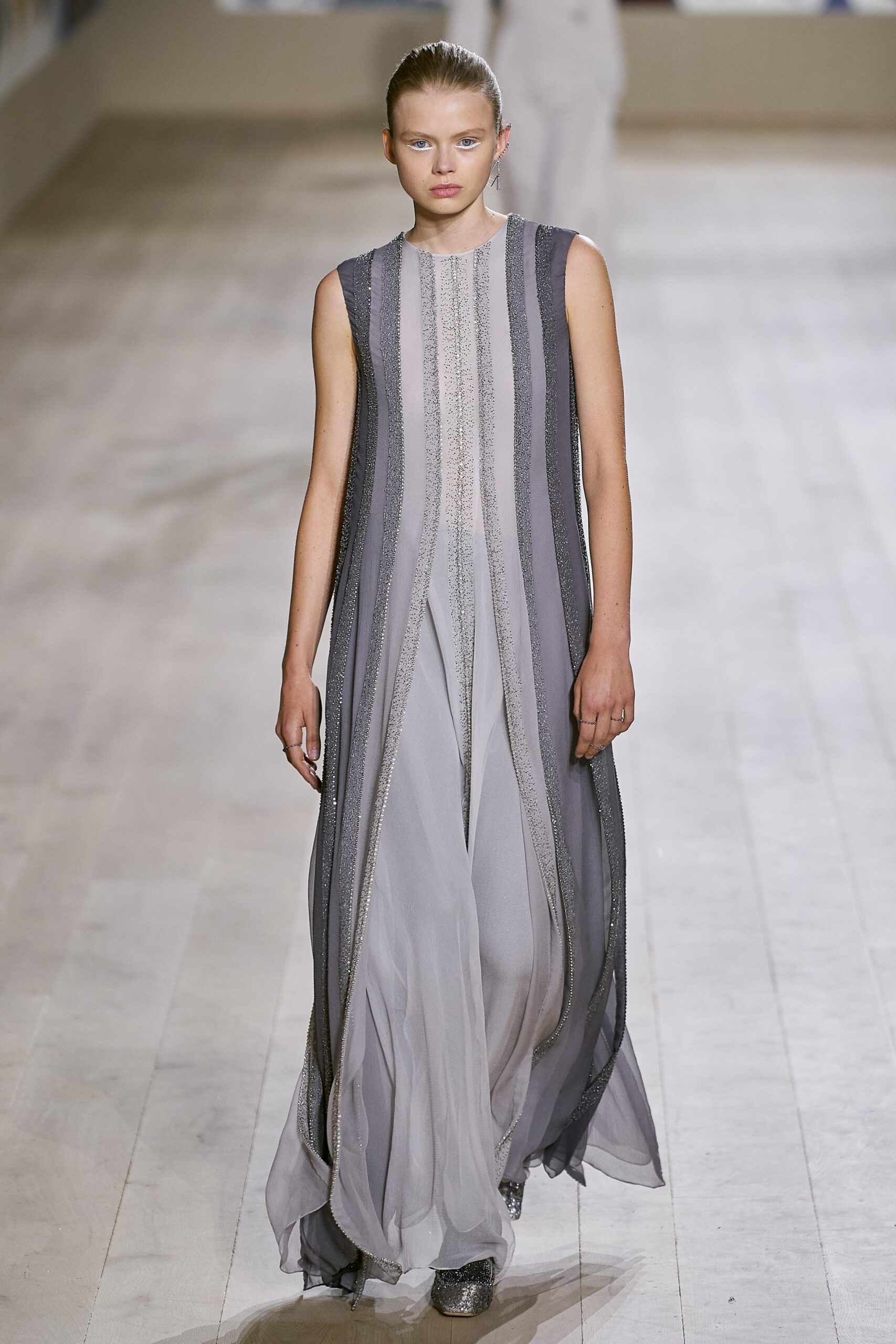 Christian Dior S/S 22 Couture Look 800