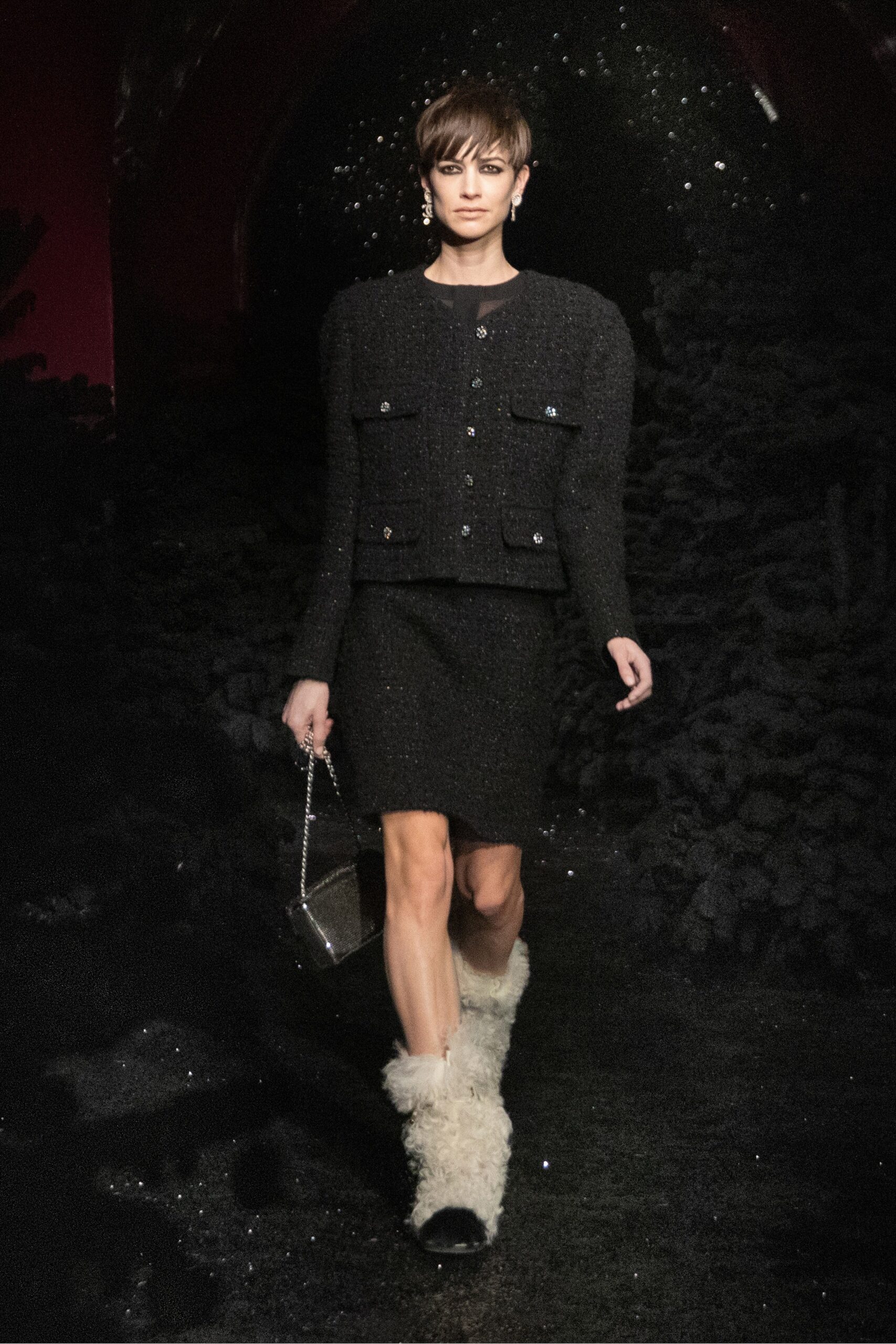 Chanel F/W 21 Look 794