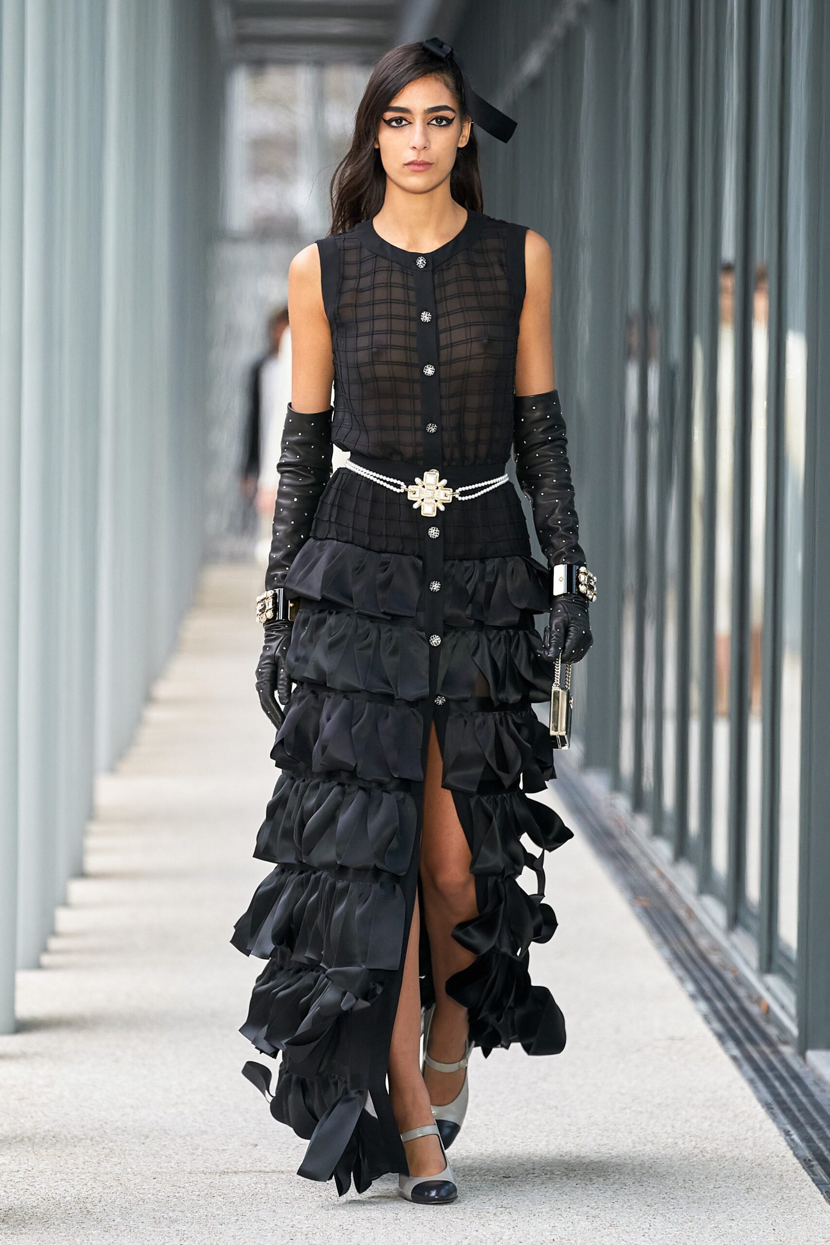 Chanel F/W 22 Look 736