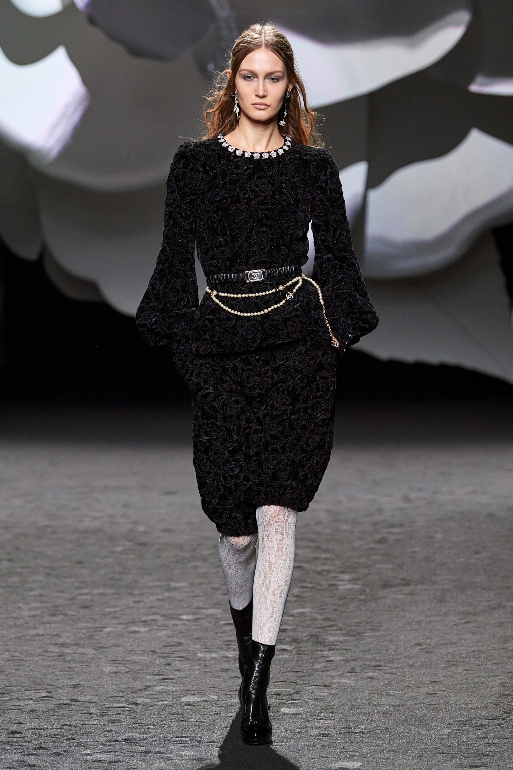 Chanel F/W 23 Look 725
