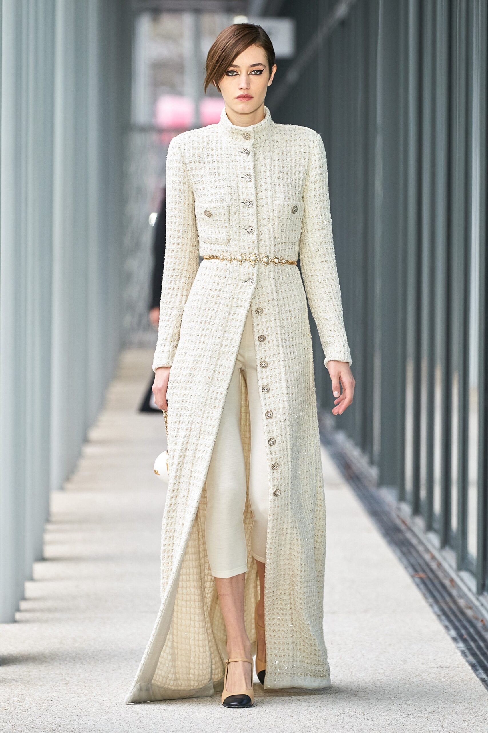 Chanel F/W 22 Look 756