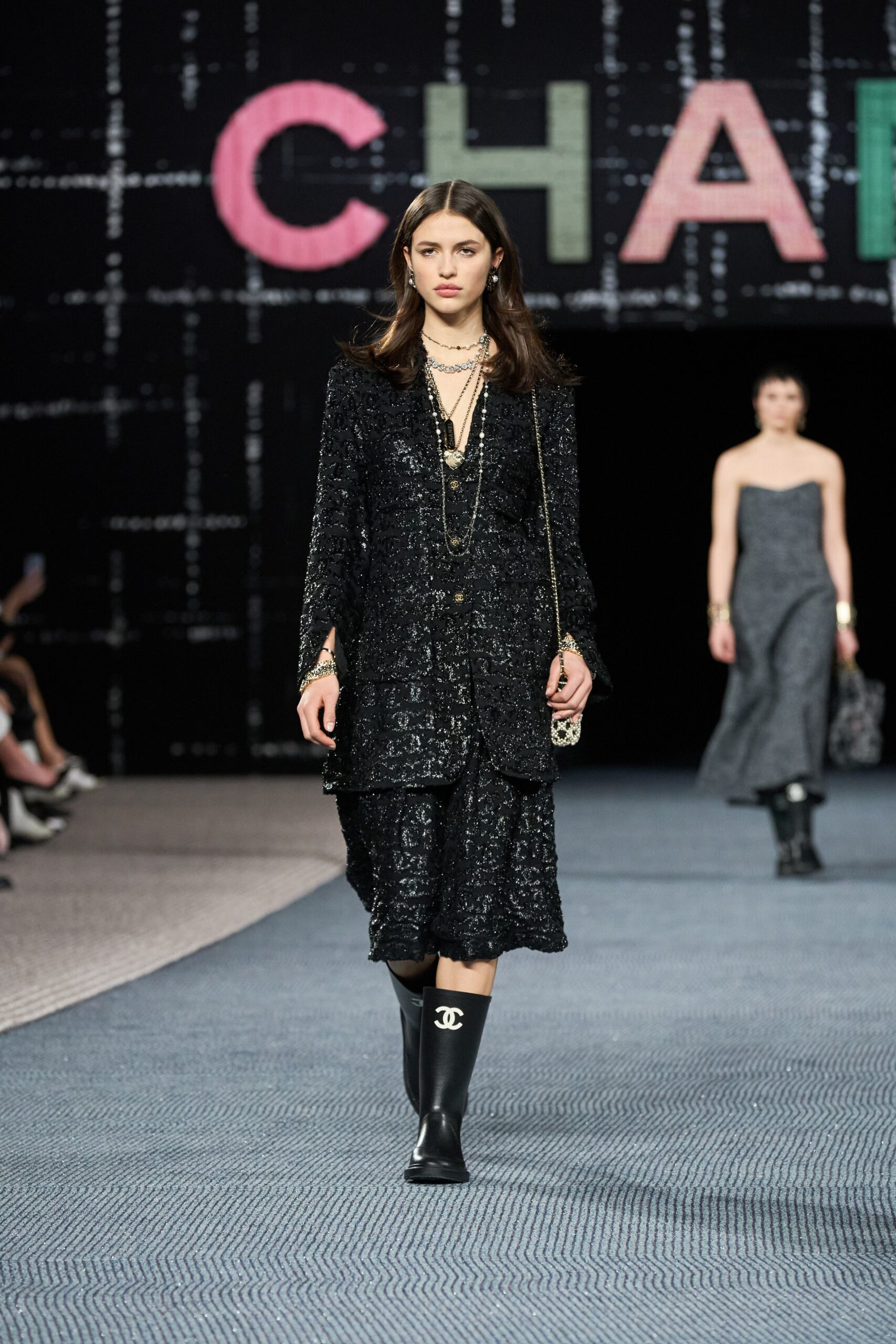 Chanel F/W 22 Look 765