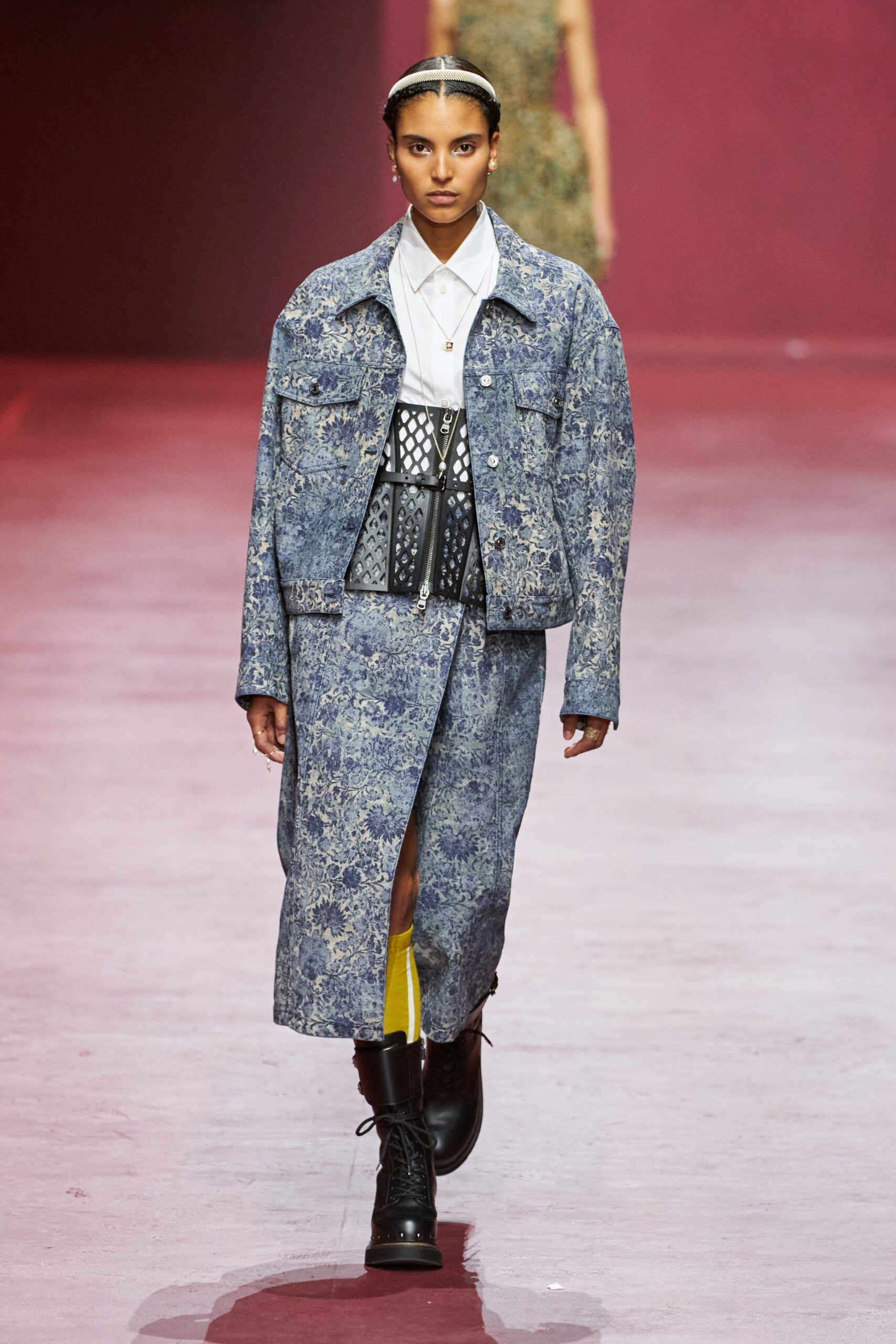 Christian Dior F/W 22 Look 784