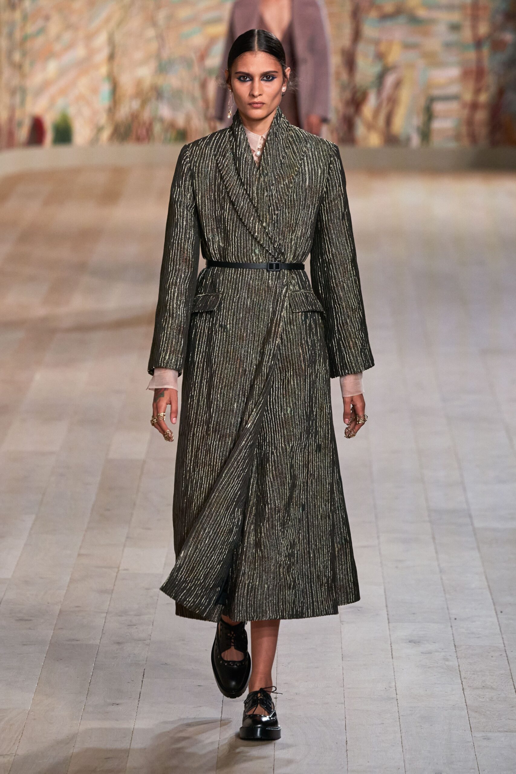 Christian Dior F/W 21 Couture Look 922