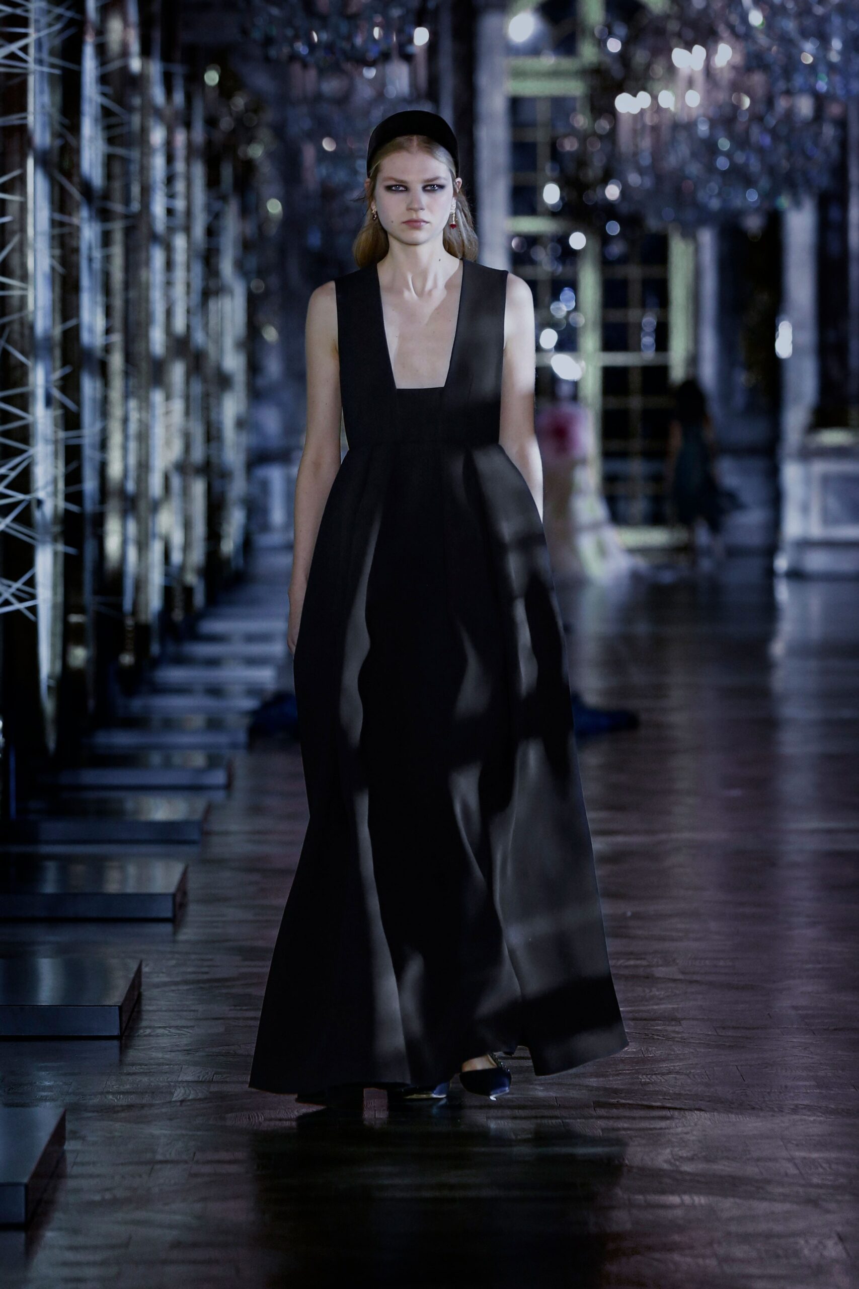 Christian Dior F/W 21 Look 826