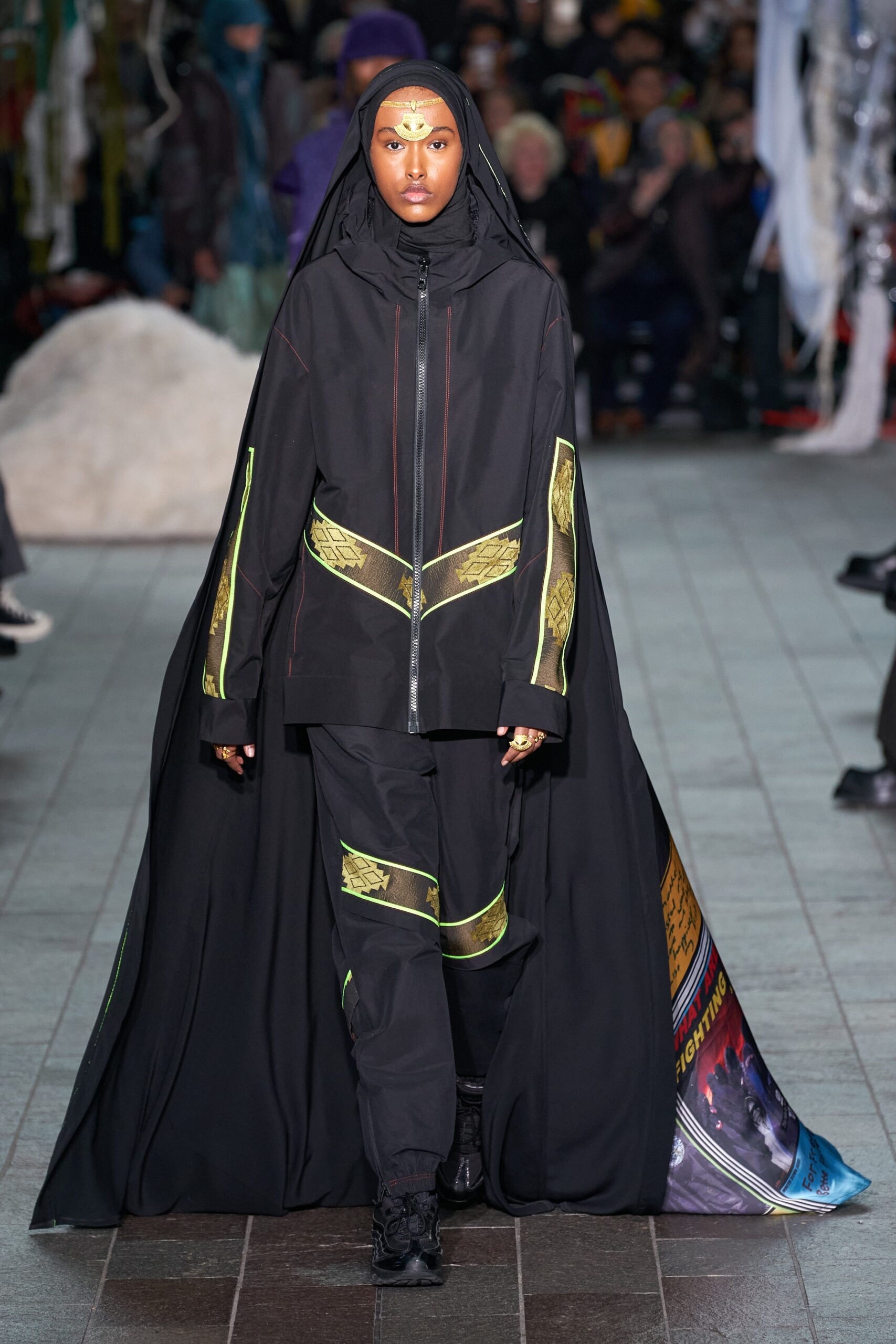 Central Saint Martins F/W 22 Look 60
