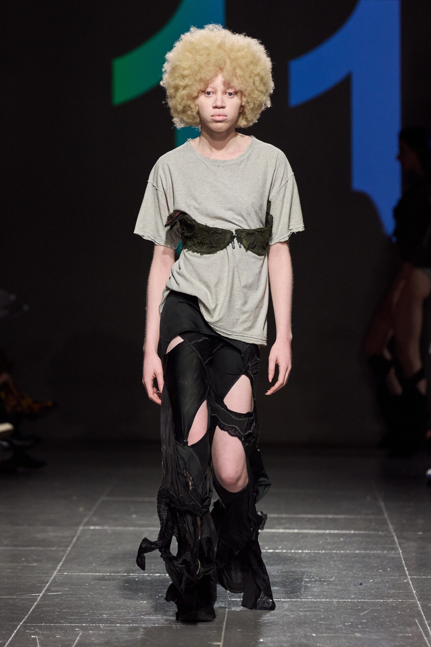 Central Saint Martins F/W 23 Look 60