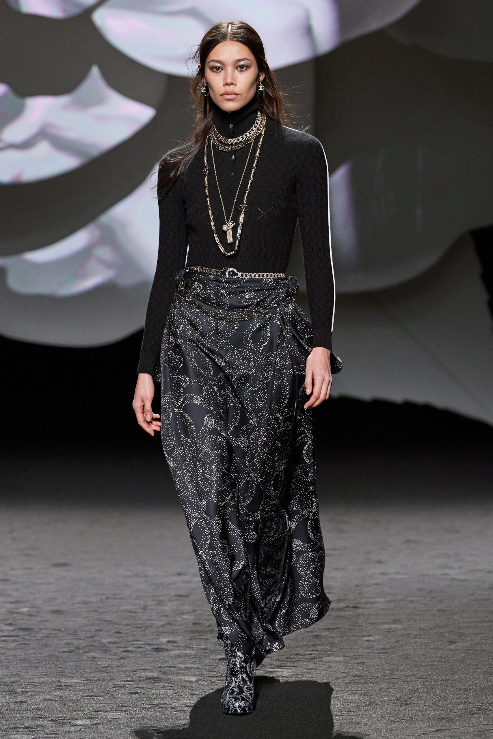 Chanel F/W 23 Look 765
