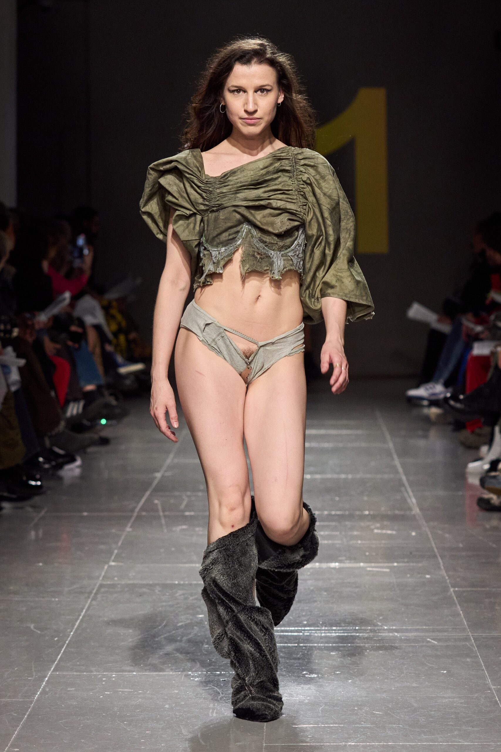 Central Saint Martins F/W 23 Look 61