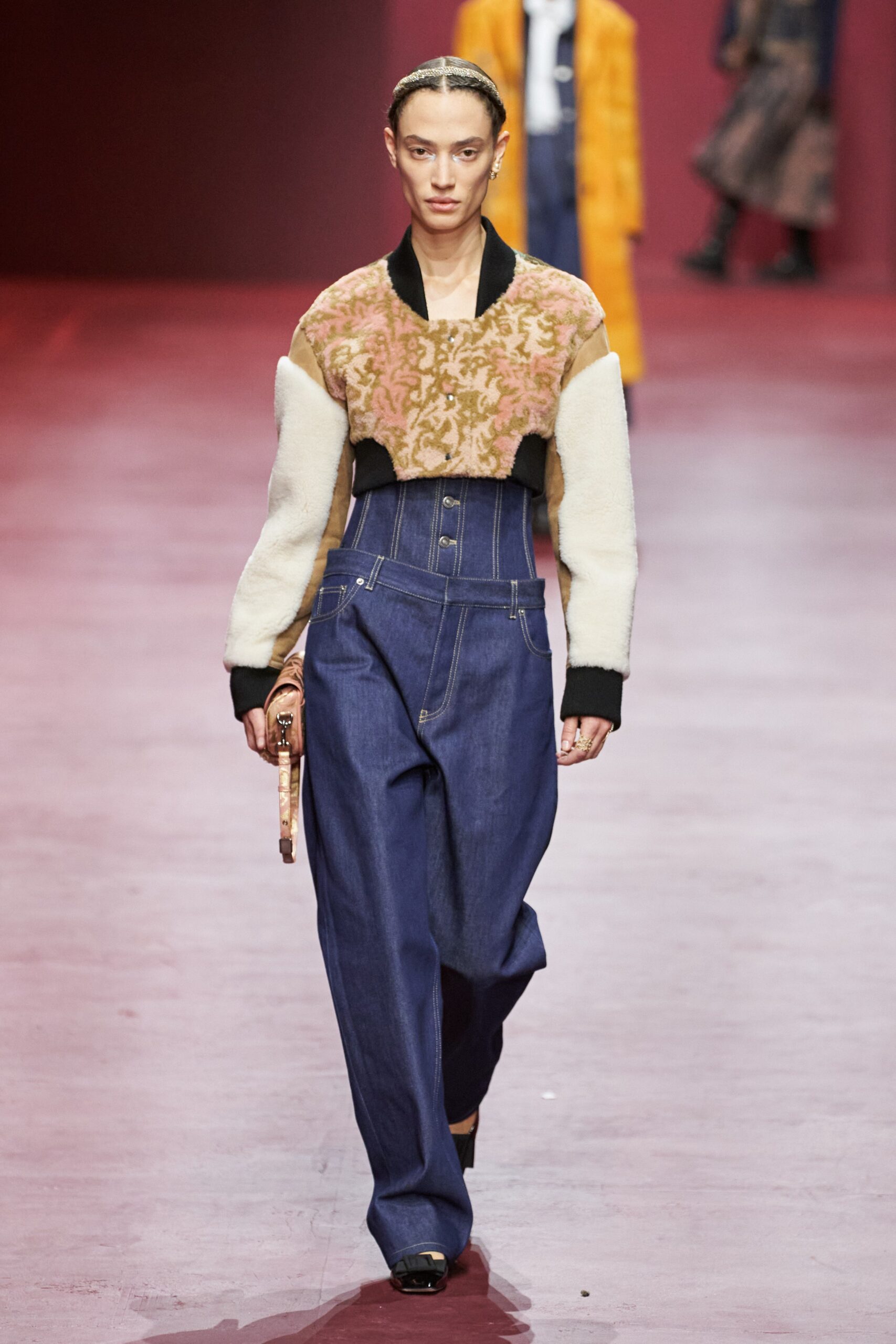 Christian Dior F/W 22 Look 824