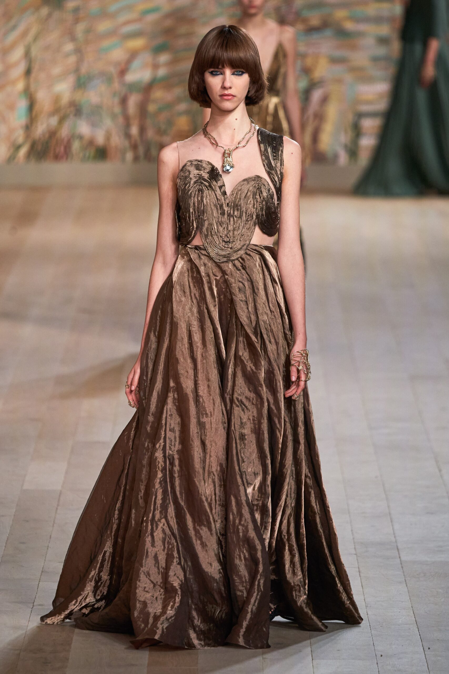 Christian Dior F/W 21 Couture Look 956