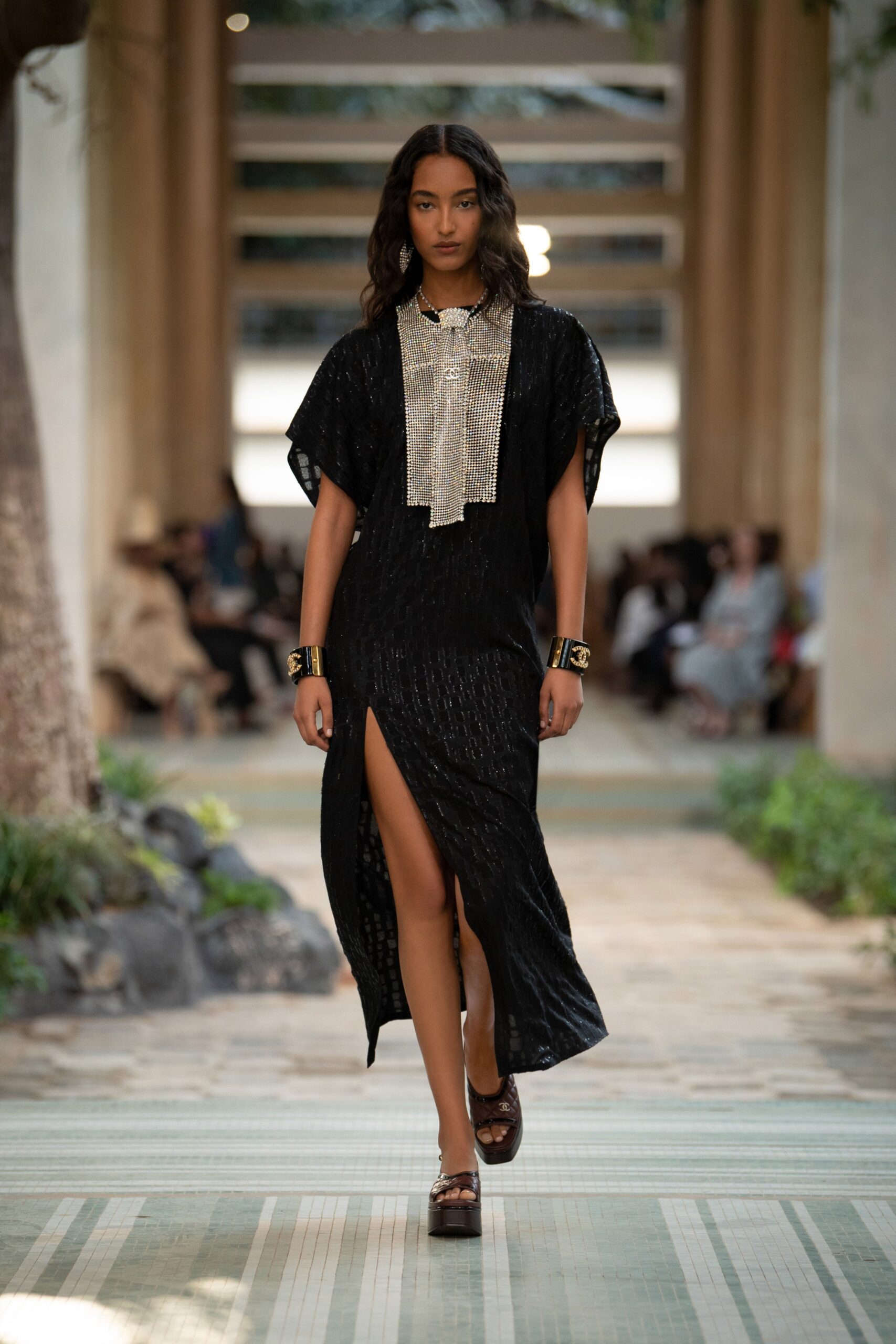Chanel F/W 23 Look 865