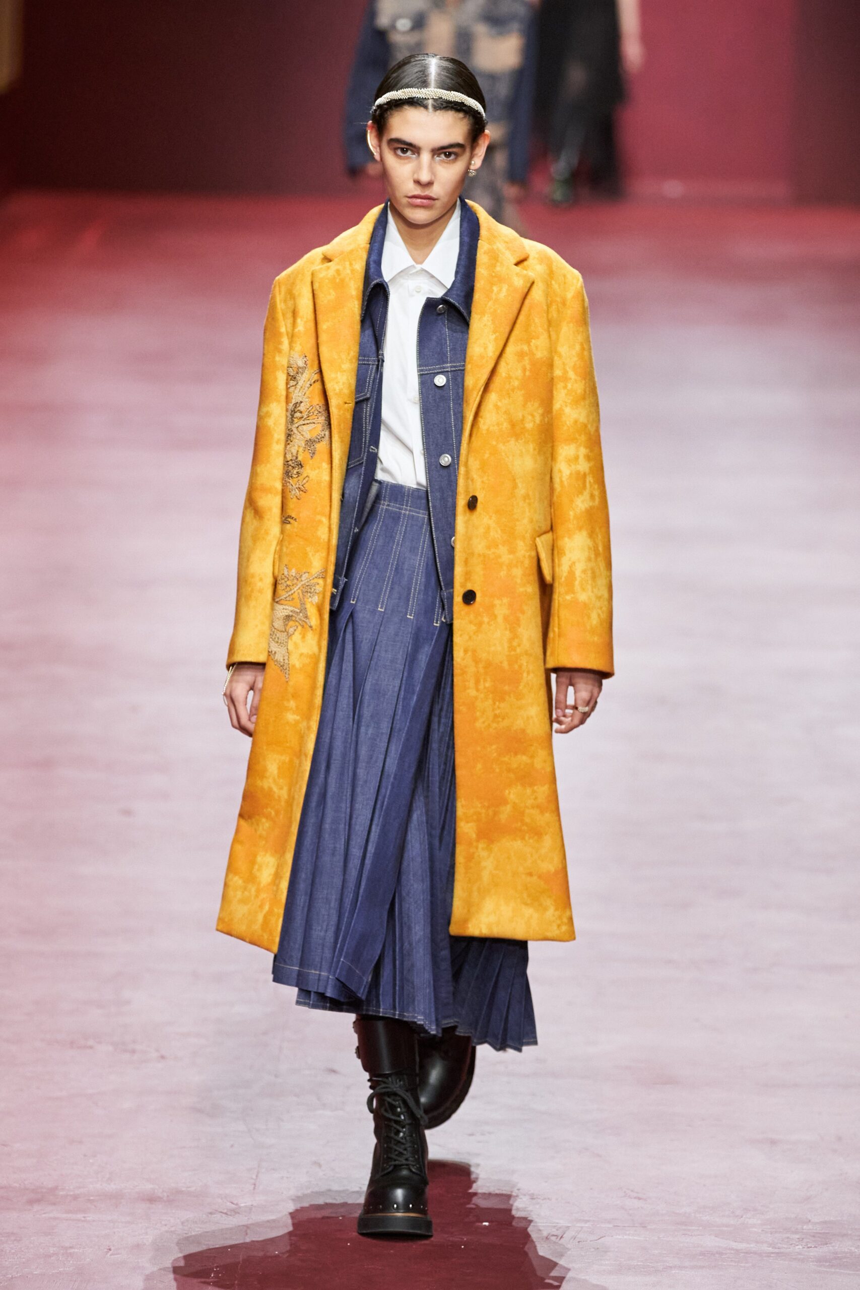 Christian Dior F/W 22 Look 842