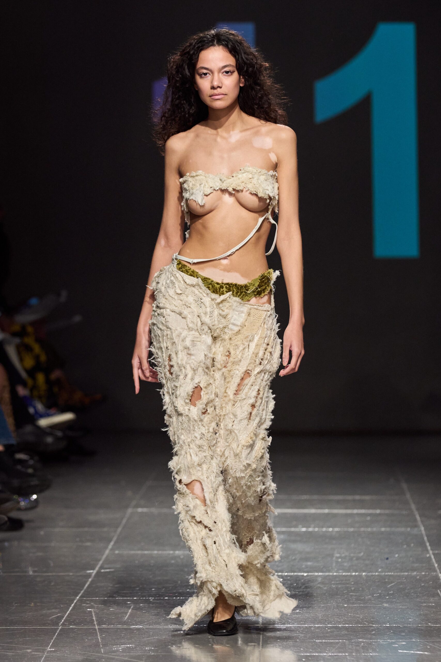 Central Saint Martins F/W 23 Look 63