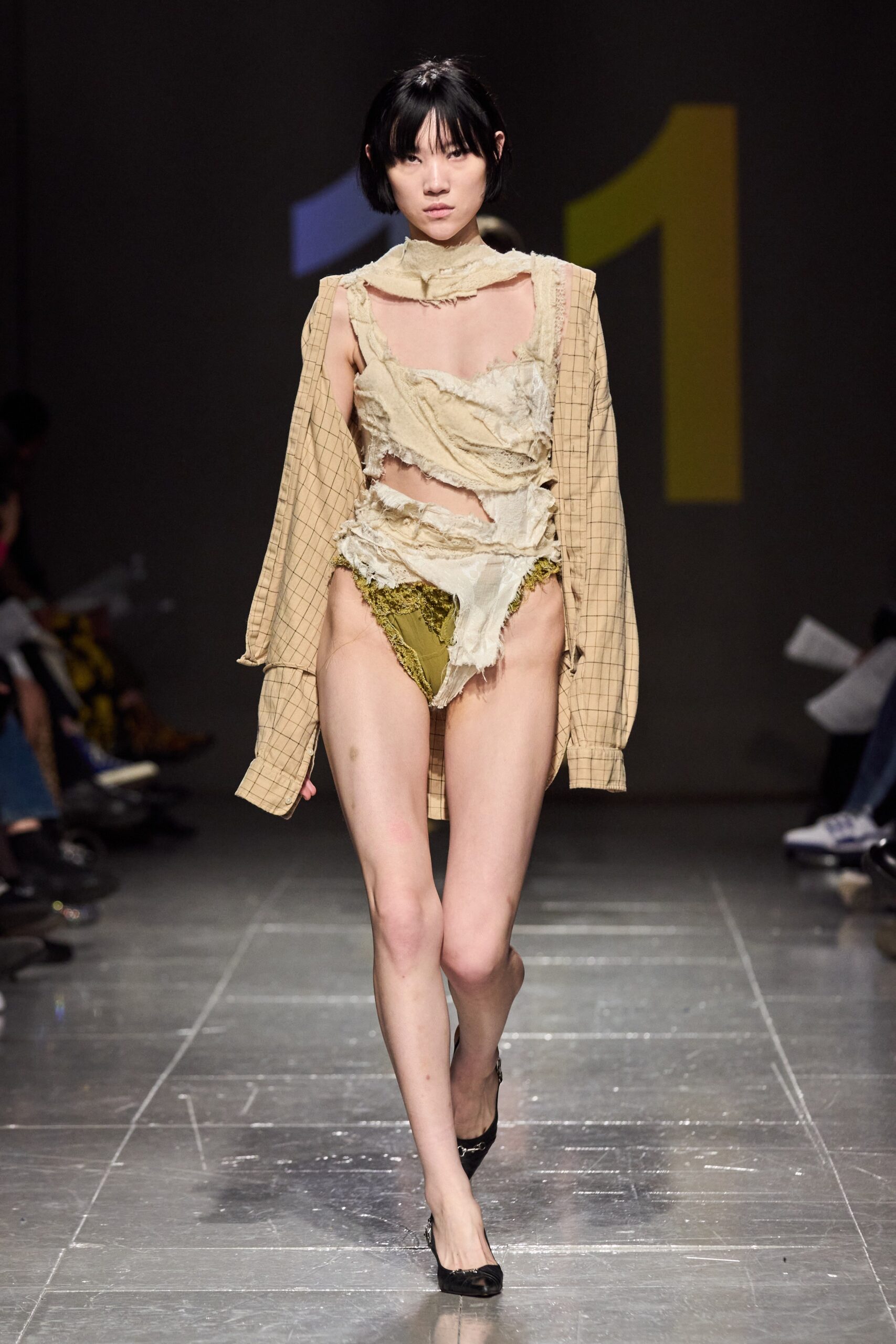Central Saint Martins F/W 23 Look 64