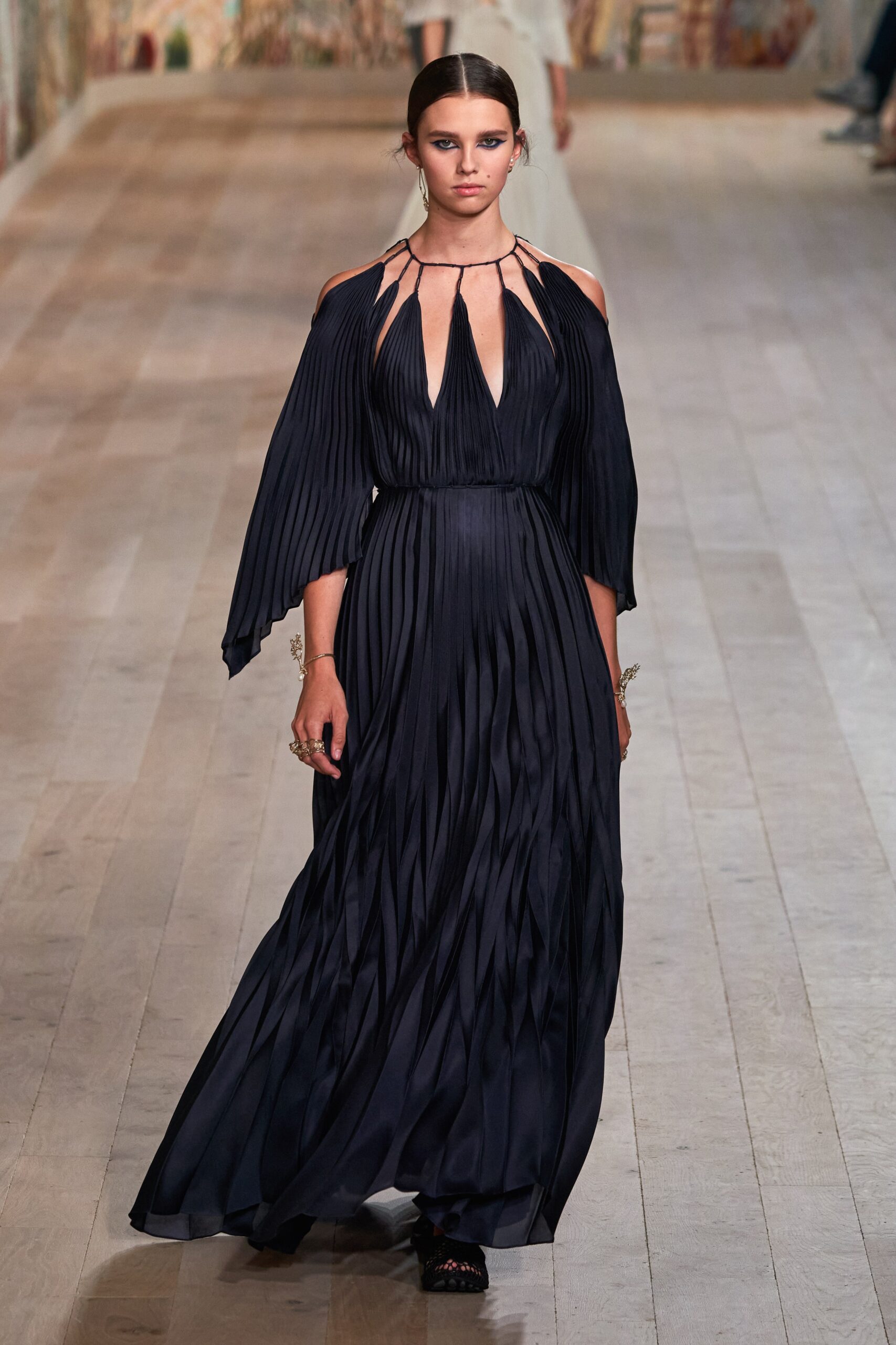 Christian Dior F/W 21 Couture Look 1018