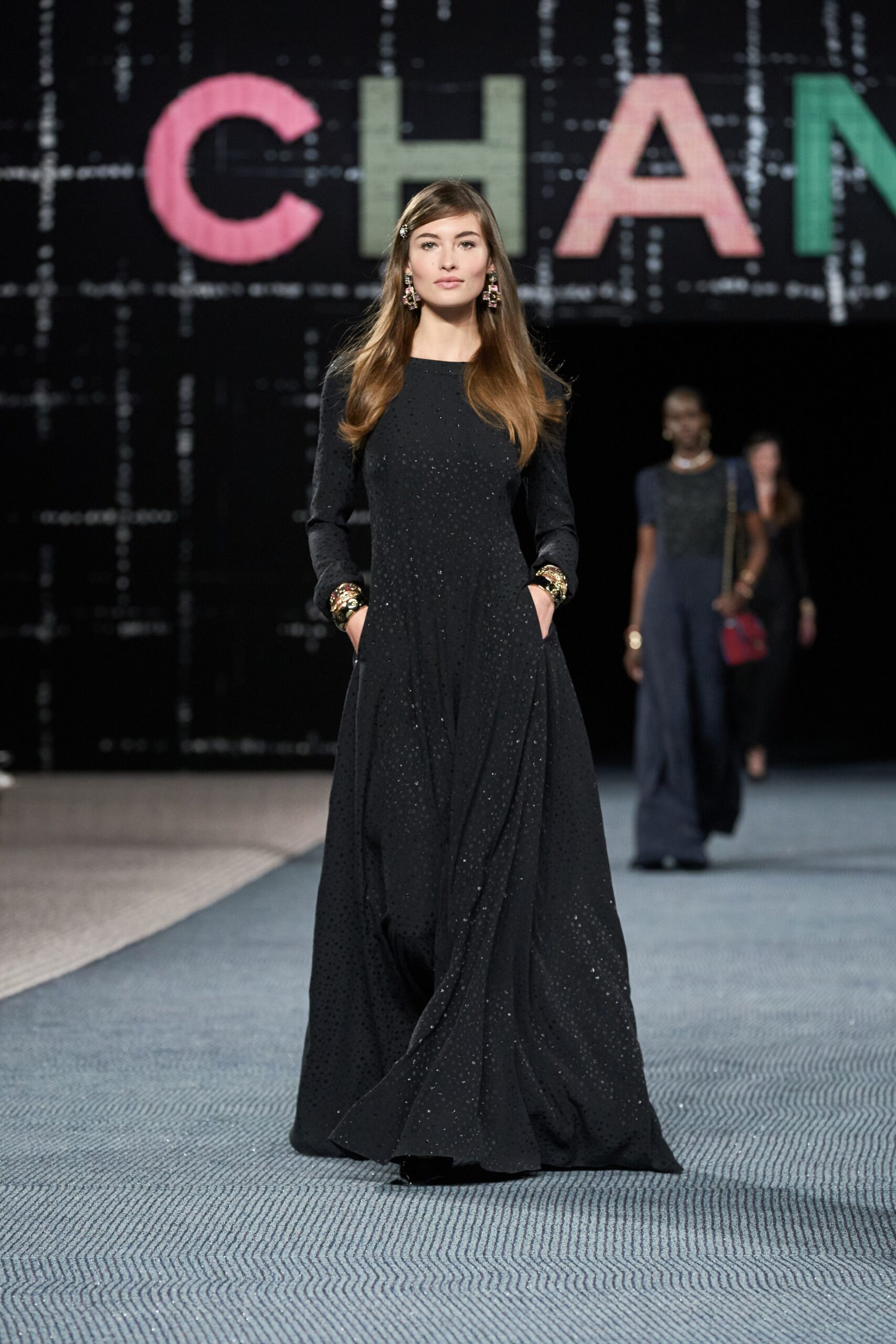 Chanel F/W 22 Look 860