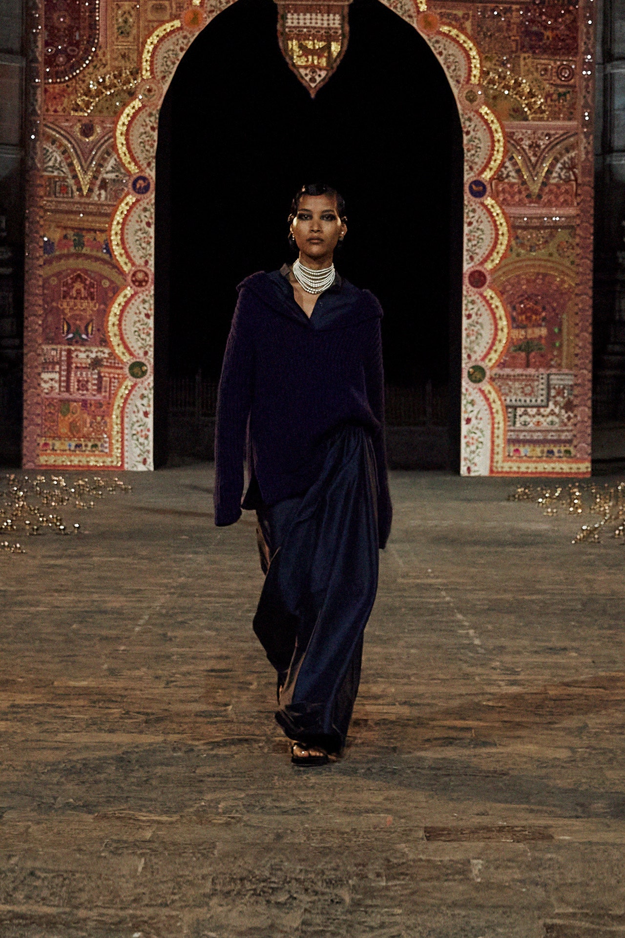 Christian Dior F/W 23 Look 739