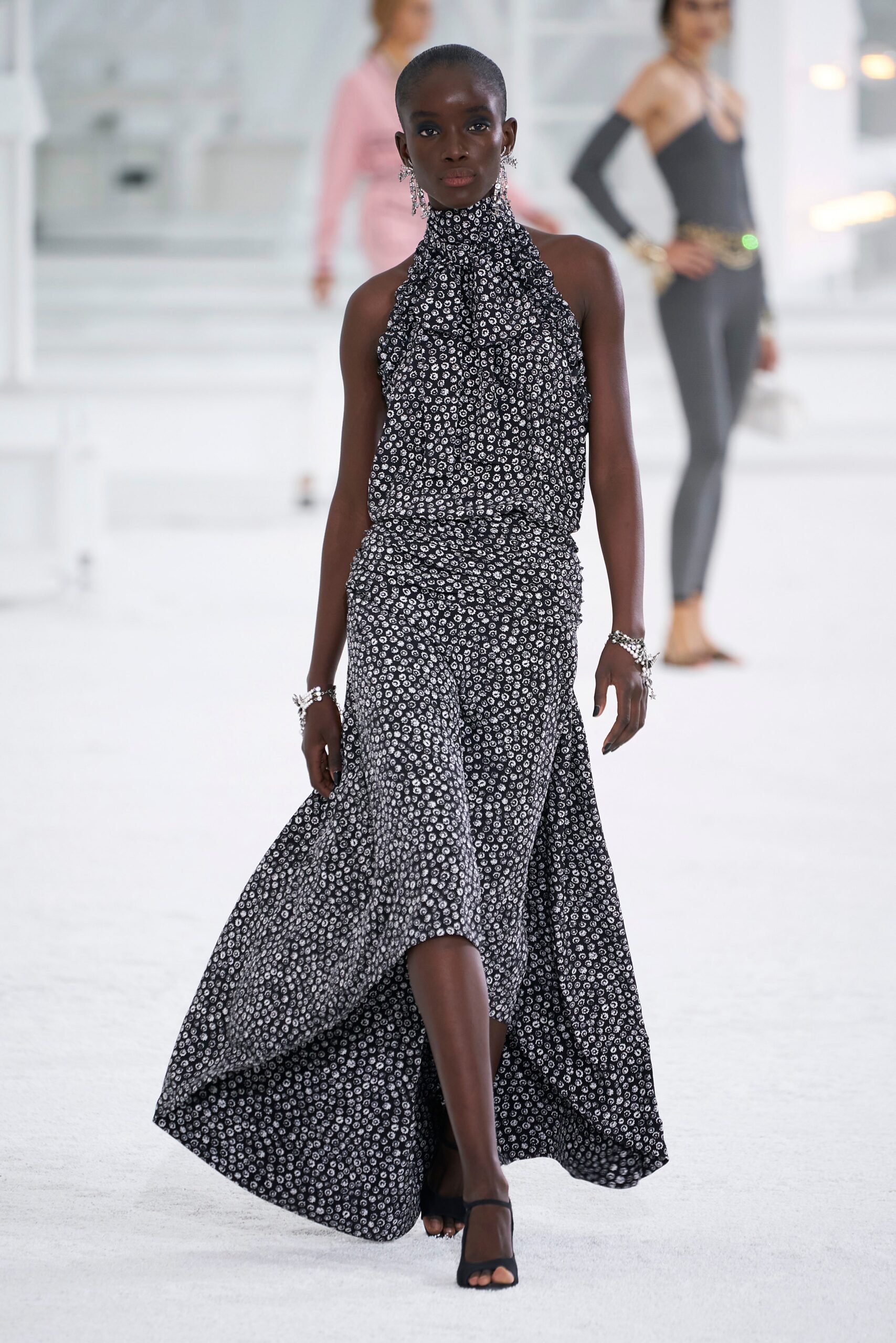Chanel S/S 21 Look 92