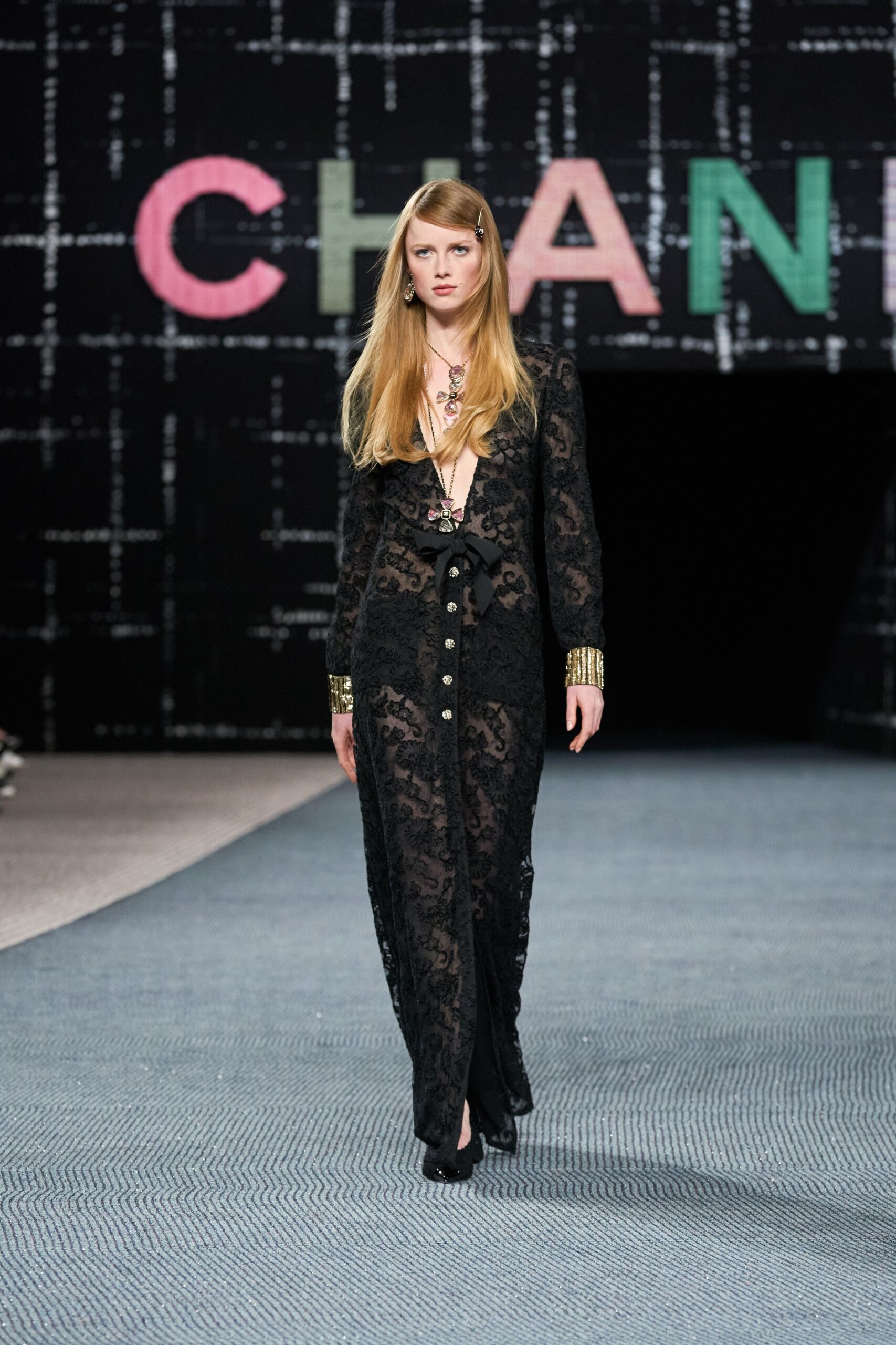 Chanel F/W 22 Look 919