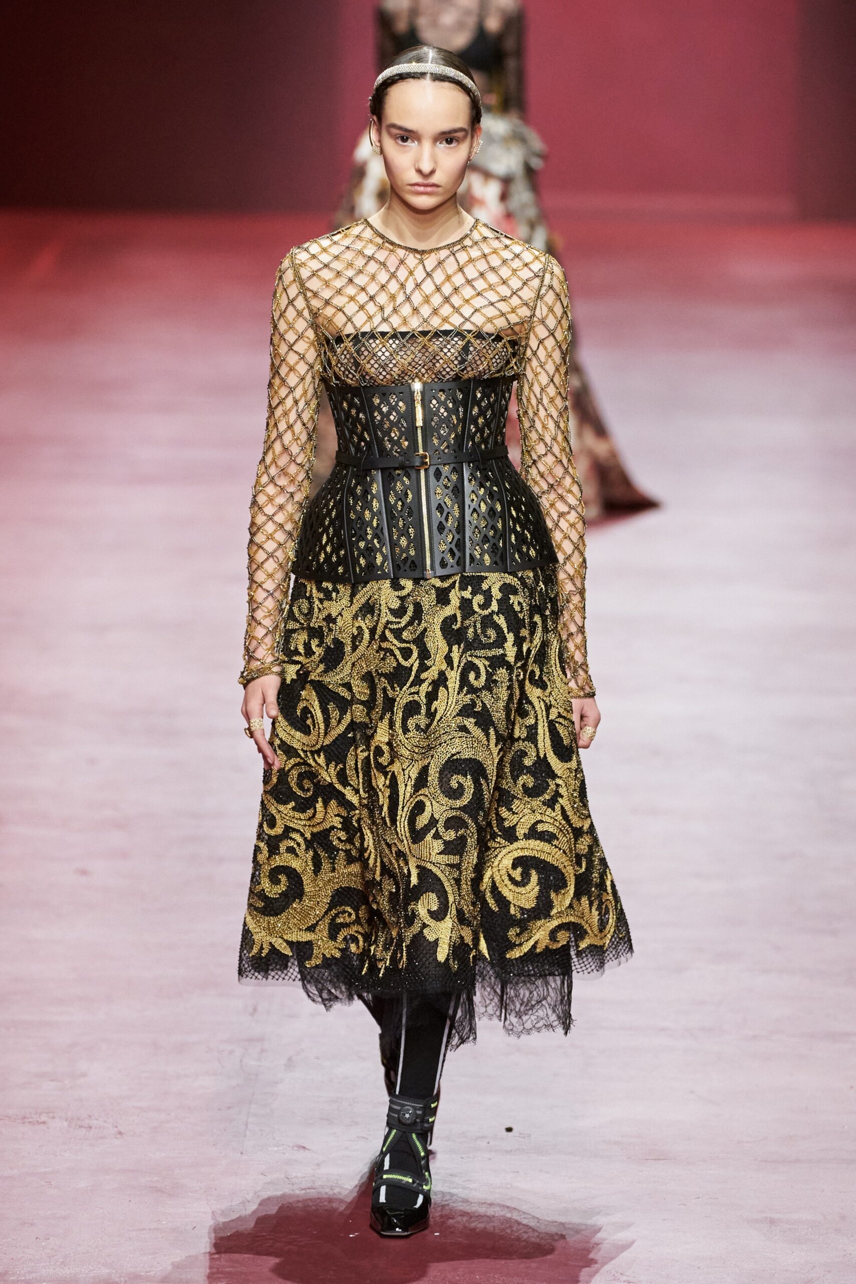 Christian Dior F/W 22 Look 1019