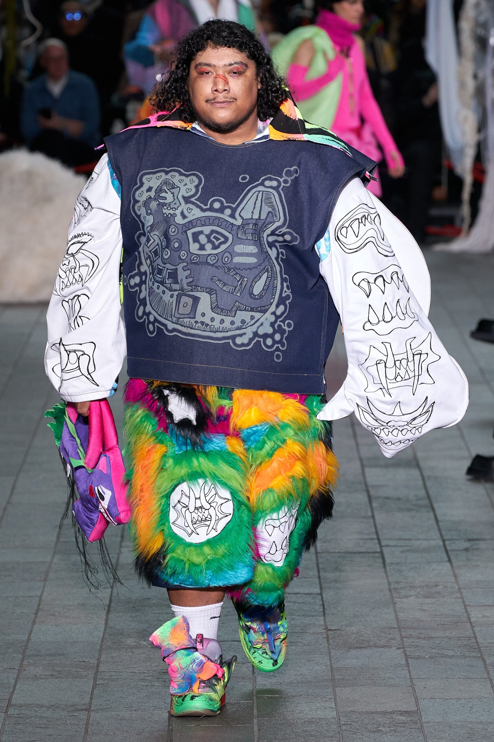 Central Saint Martins F/W 22 Look 77