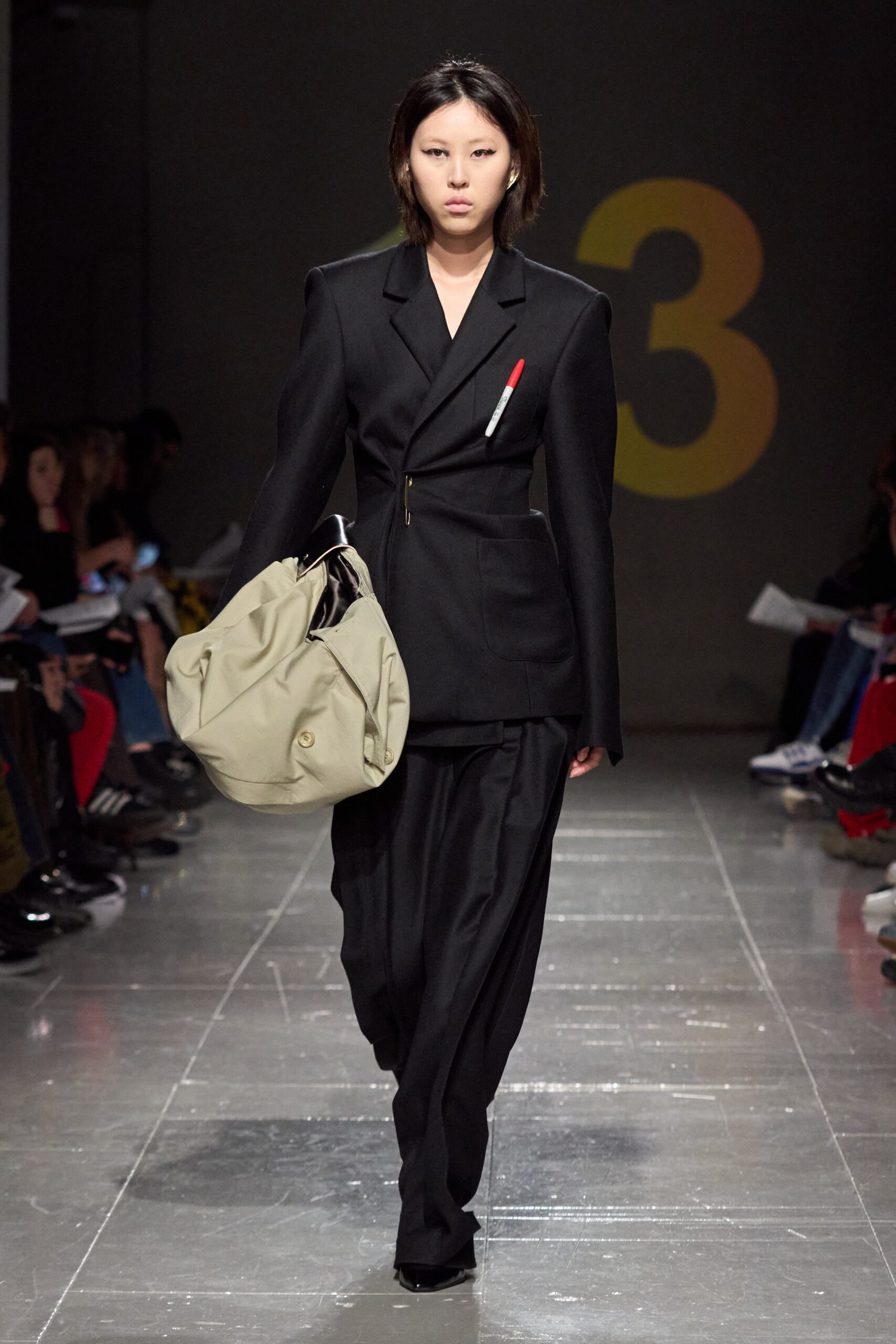 Central Saint Martins F/W 23 Look 77