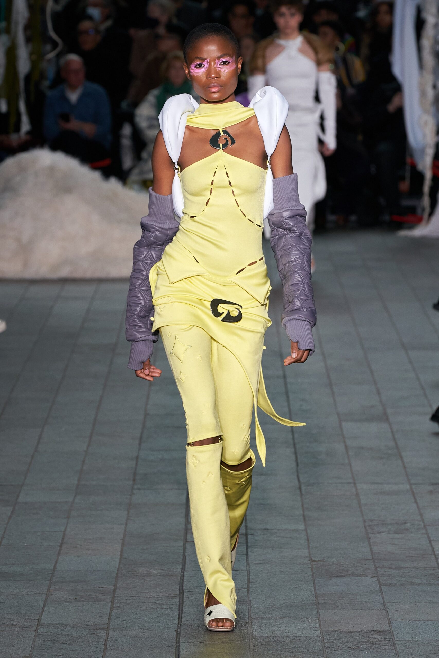 Central Saint Martins F/W 22 Look 79