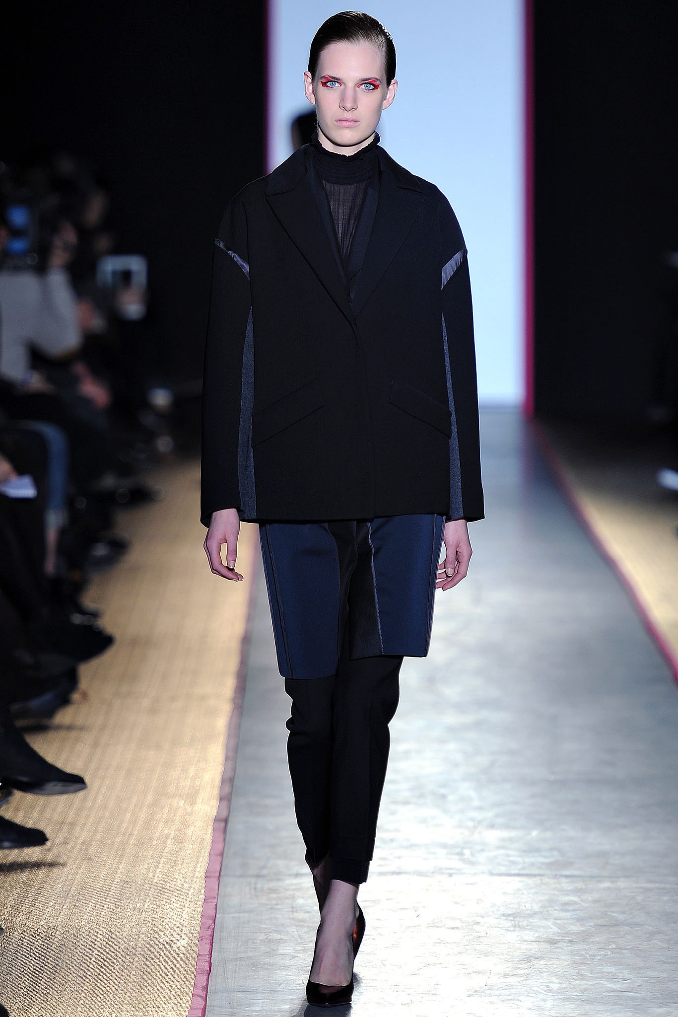 oversized cape-effect black blazer