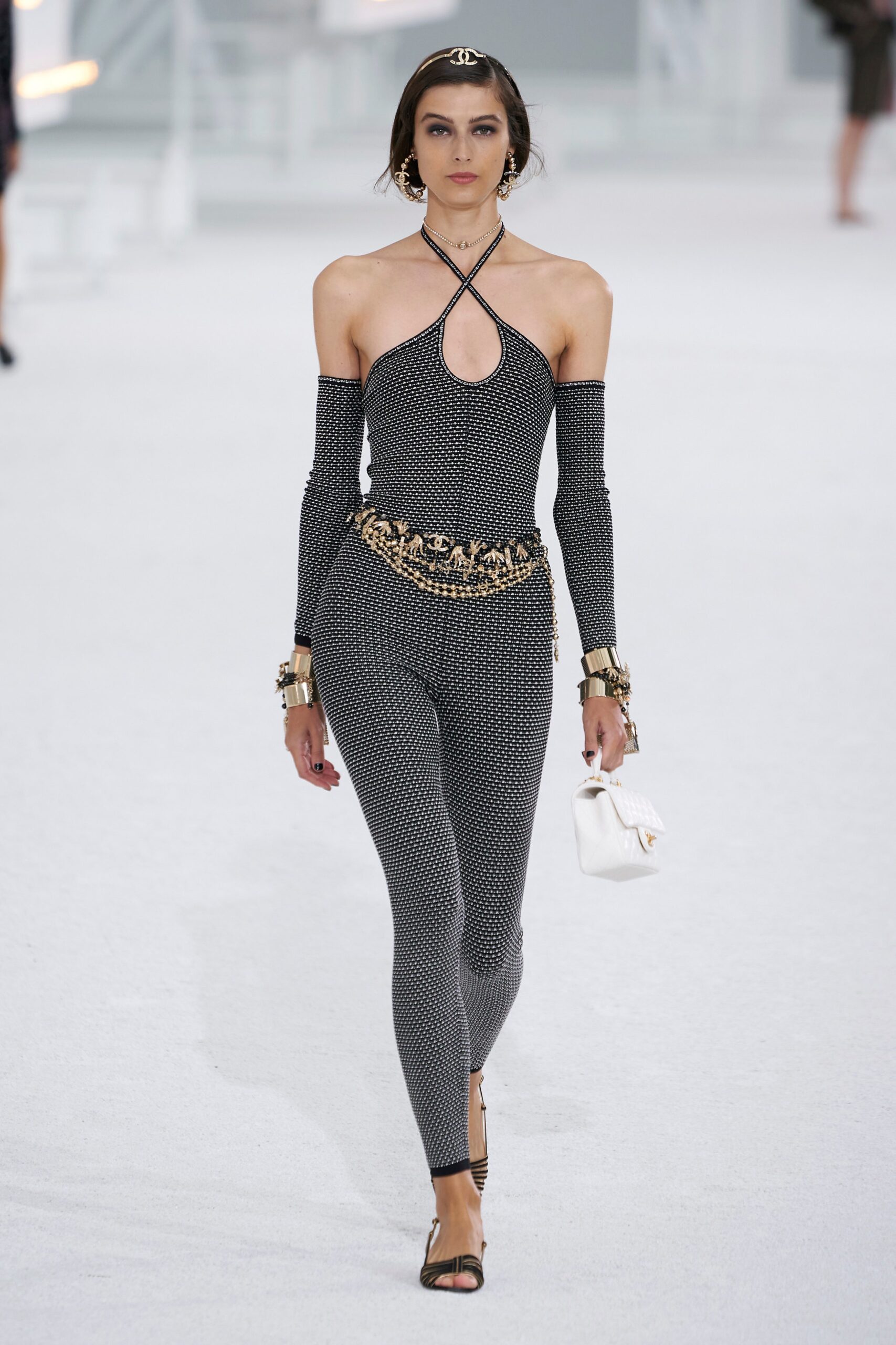Chanel S/S 21 Look 110