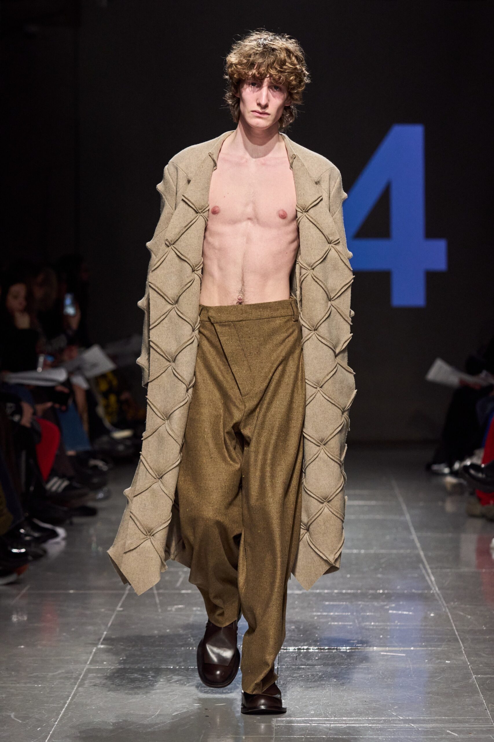 Central Saint Martins F/W 23 Look 80