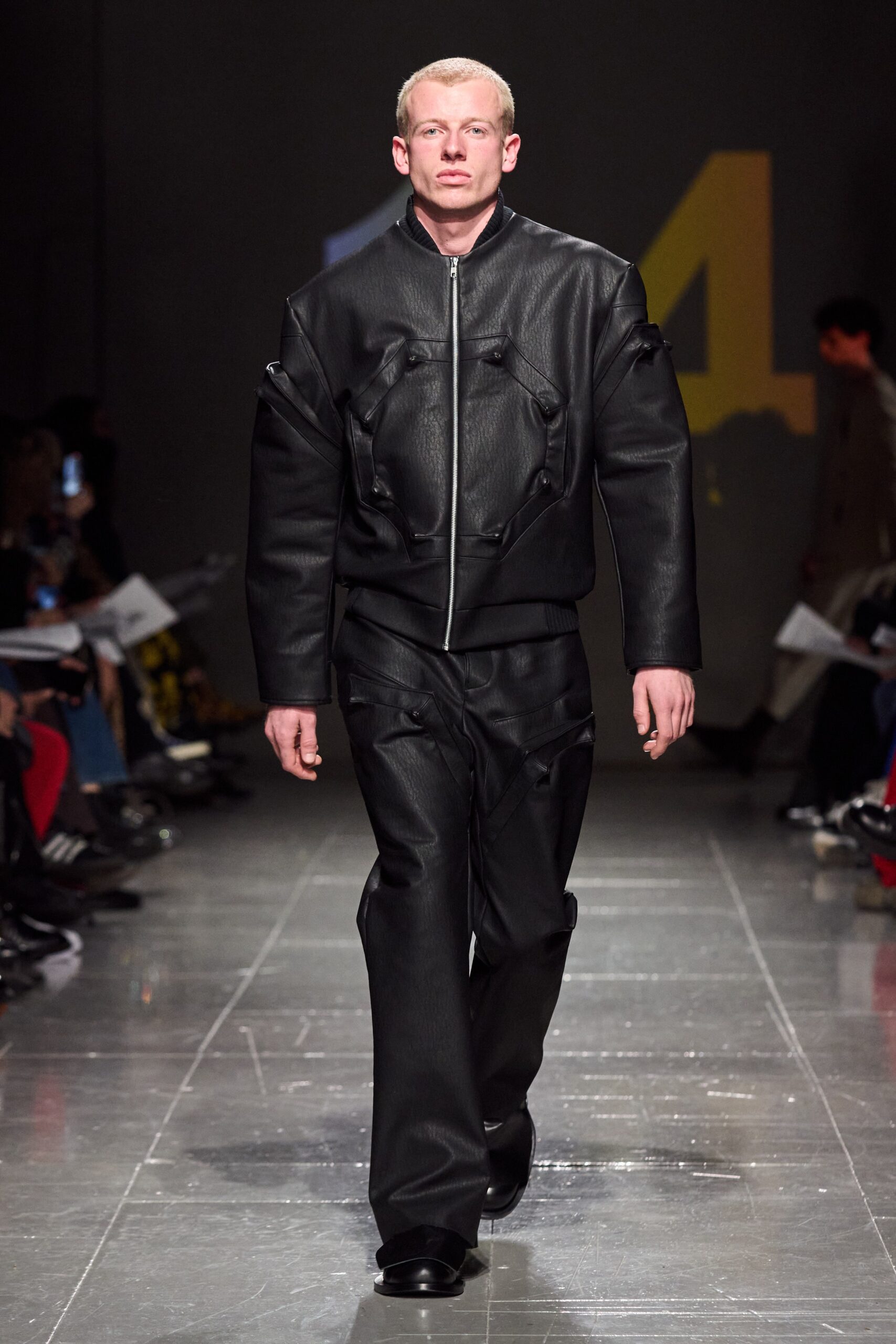 Central Saint Martins F/W 23 Look 82