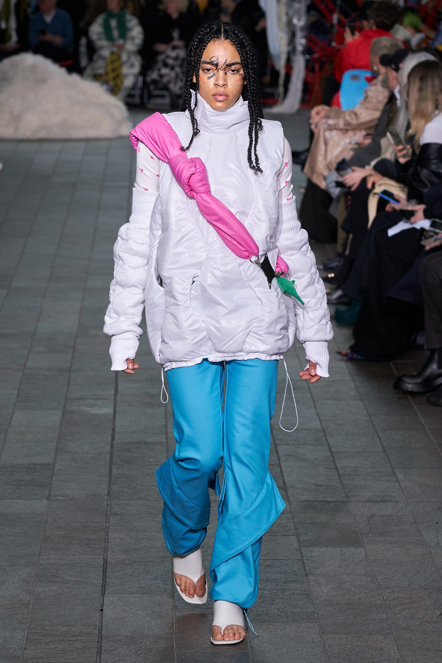 Central Saint Martins F/W 22 Look 82