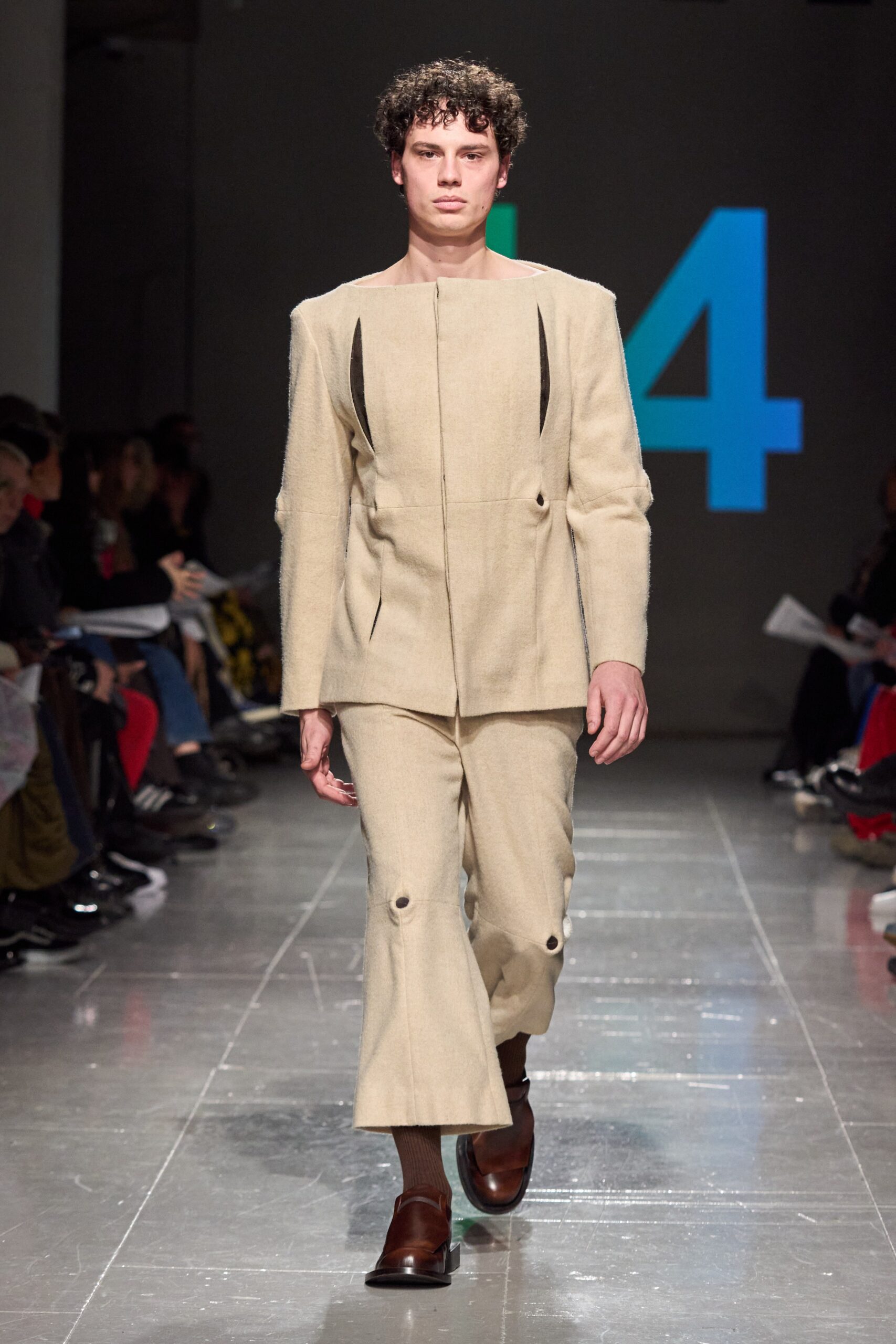 Central Saint Martins F/W 23 Look 83