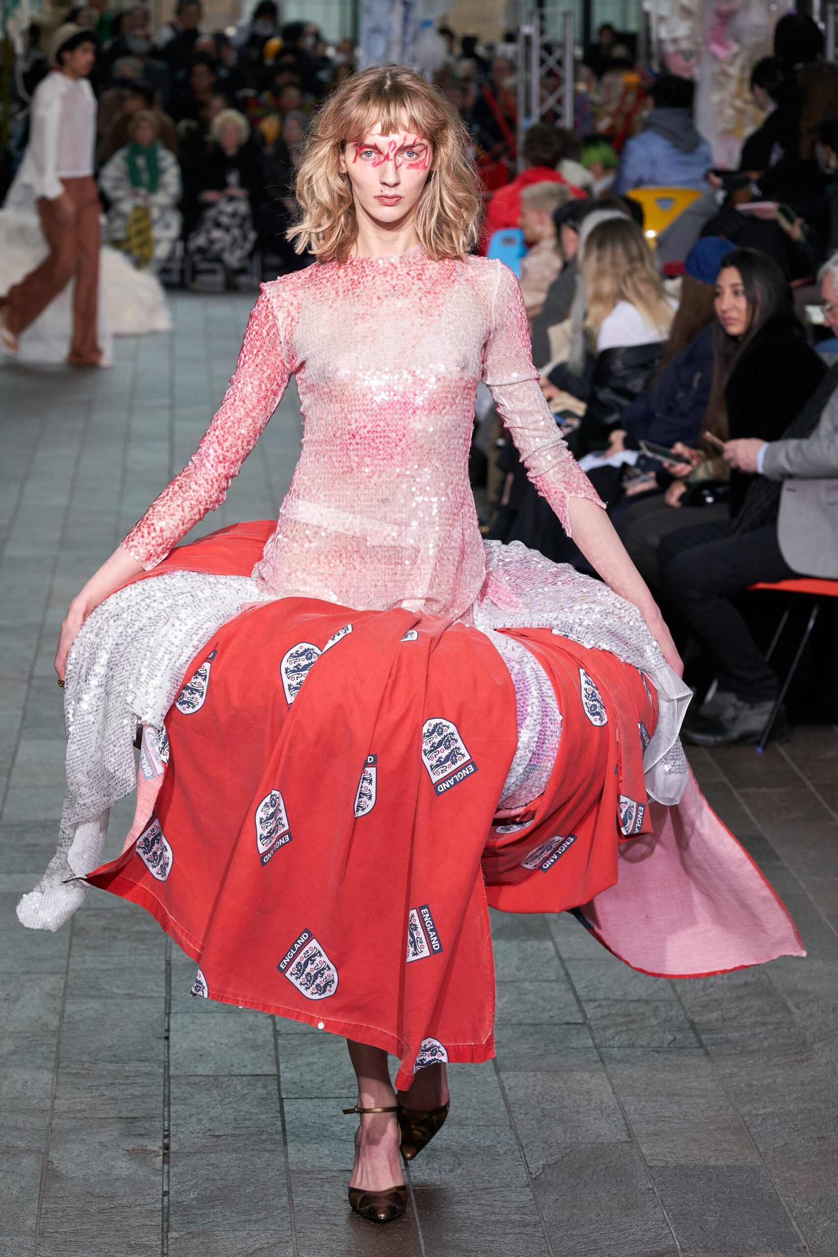 Central Saint Martins F/W 22 Look 90