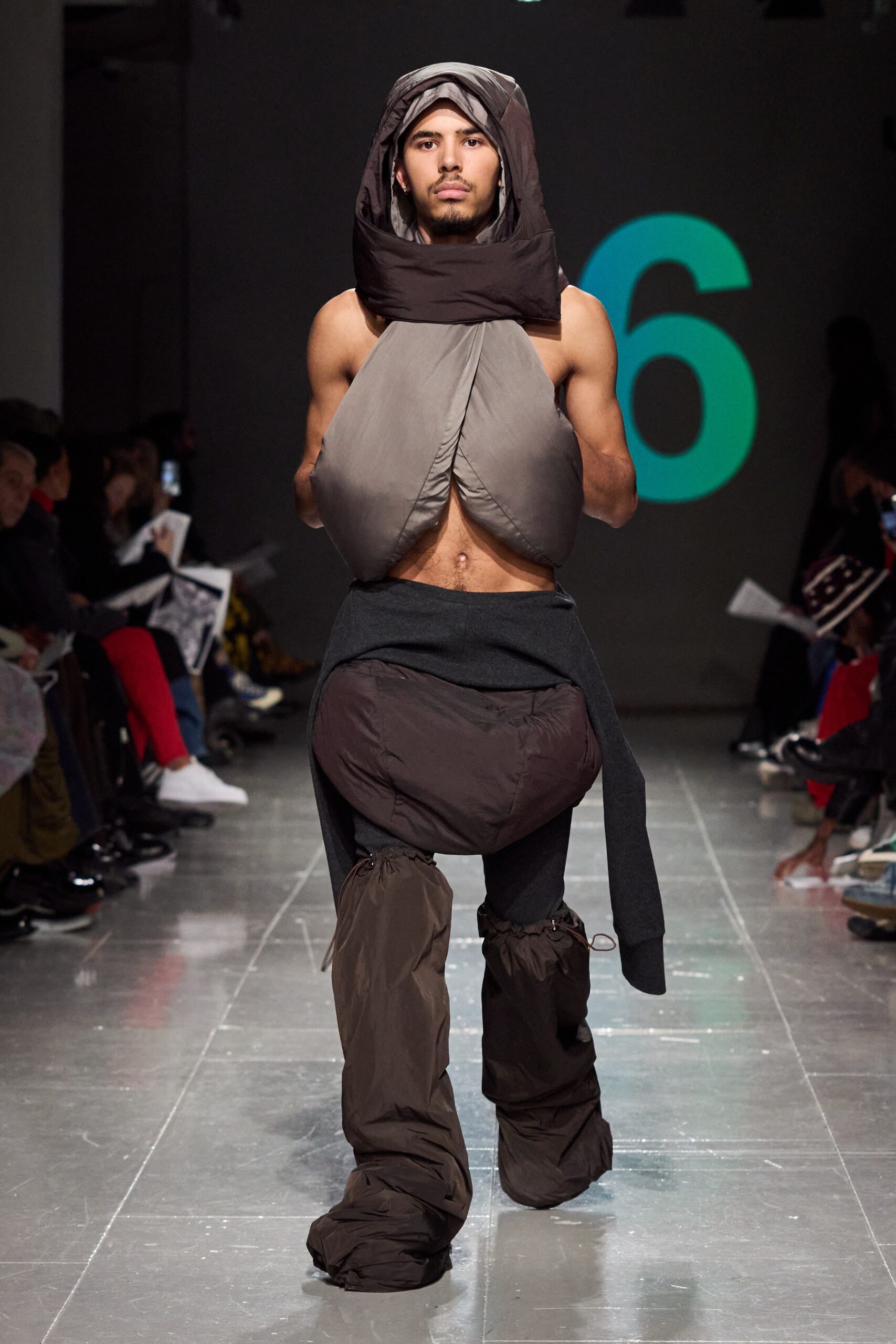 Central Saint Martins F/W 23 Look 92